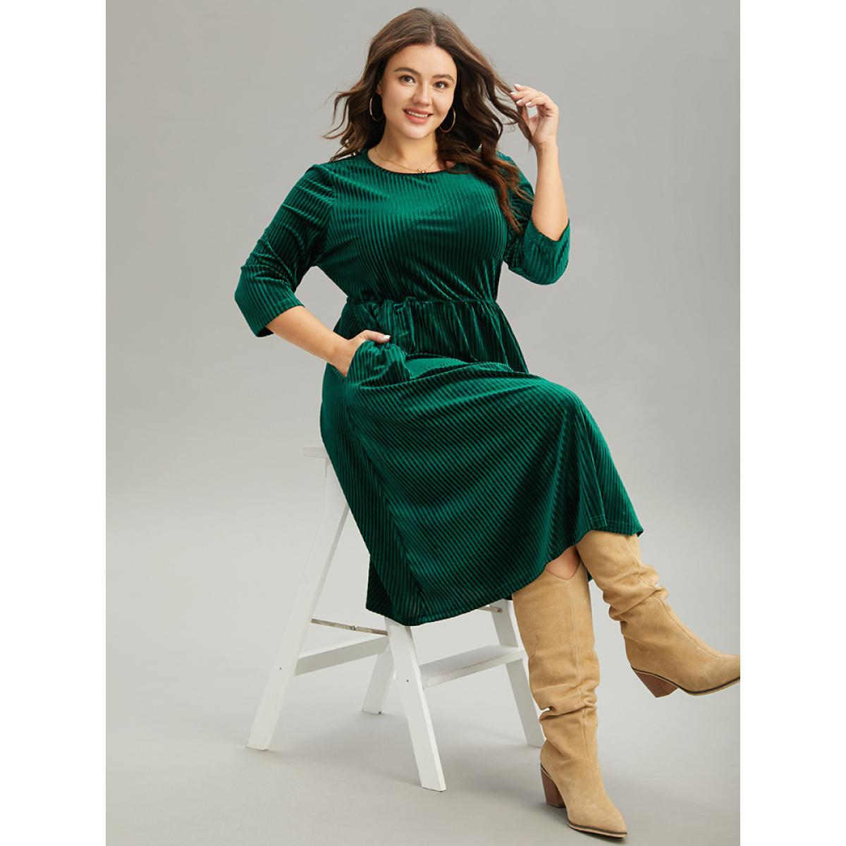 Plus Size Plain Velvet Elastic Waist Pocket Crew Neck Dress DarkGreen Women Elegant Velvet Round Neck Elbow-length sleeve Curvy Midi Dress BloomChic 18-20/2X Product Image
