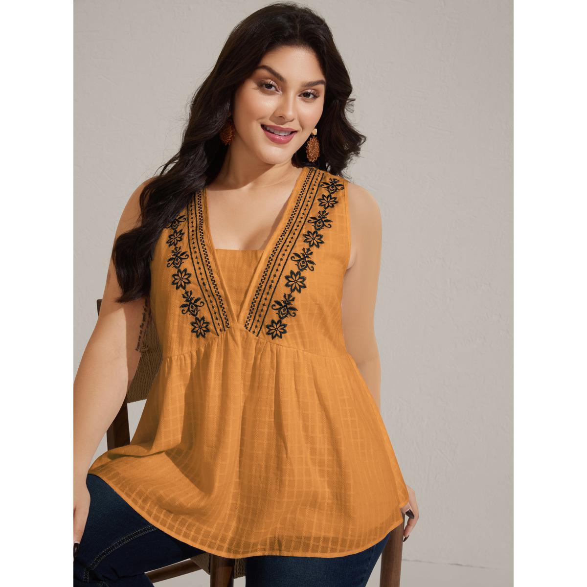 Plus Size Pure Cotton Jacquard Embroidered Tank Top Women Yellowishbrown Texture Square Neck Vacation Tank Tops Camis BloomChic 28/5X Product Image