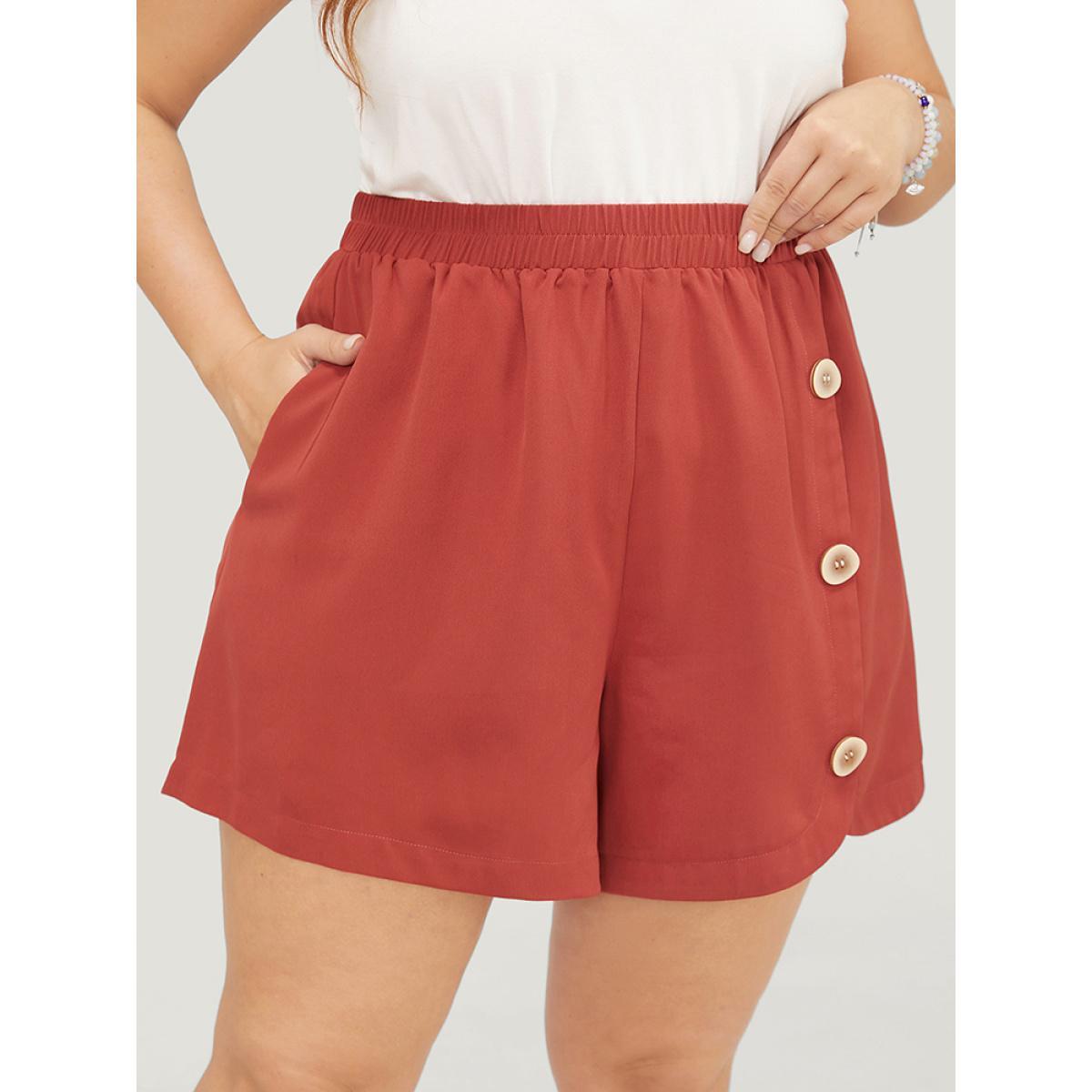 Plus Size Plain Mid Rise Pocket Button Detail Shorts Women Maroon Elegant Dailywear Shorts BloomChic 14-16/1X Product Image