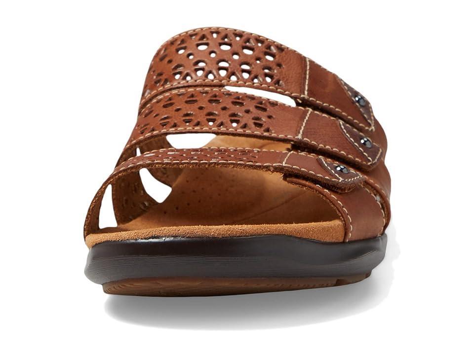 Clarks Kitly Walk Leather) Women's Shoes Product Image