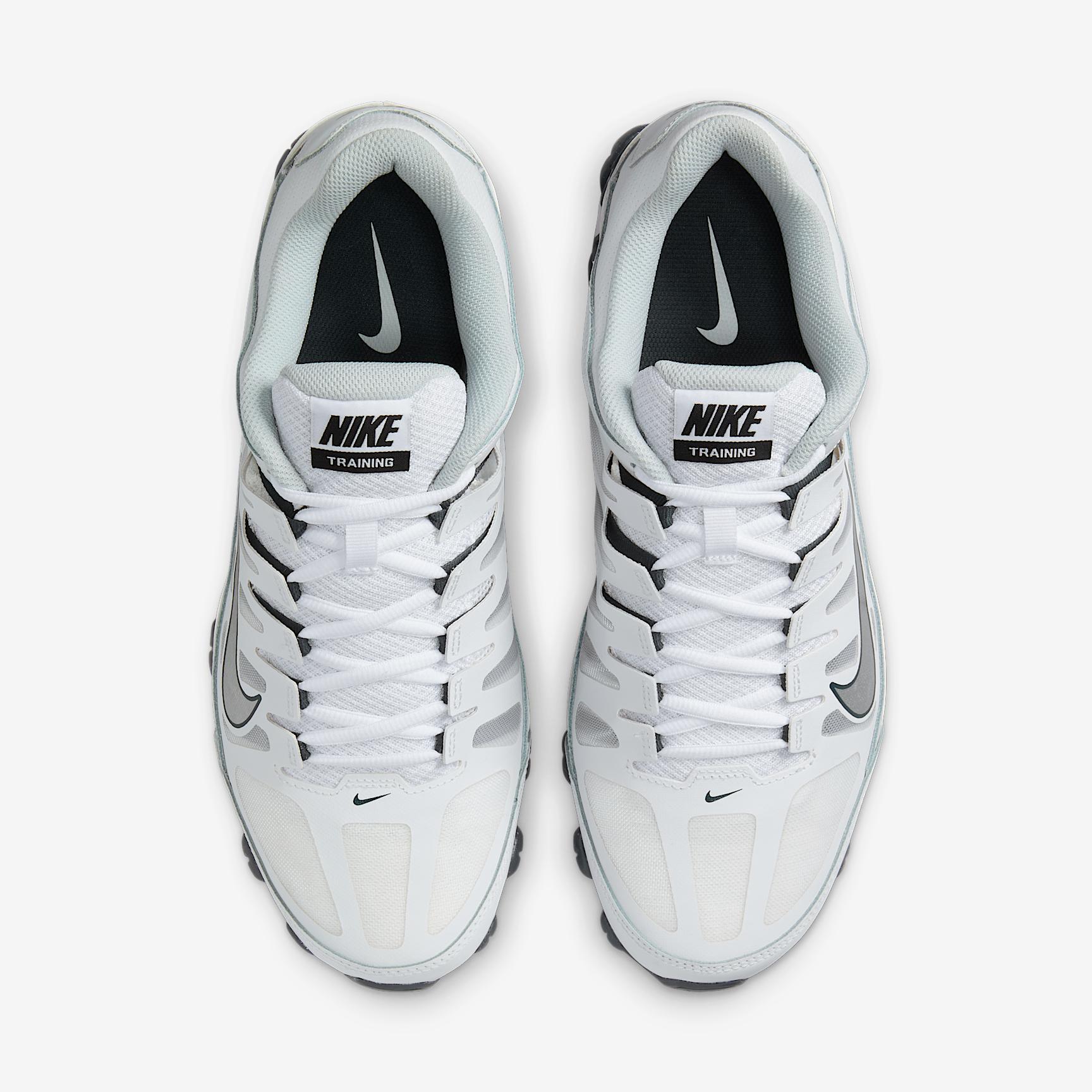 Nike Men's Reax 8 TR Workout Shoes Product Image