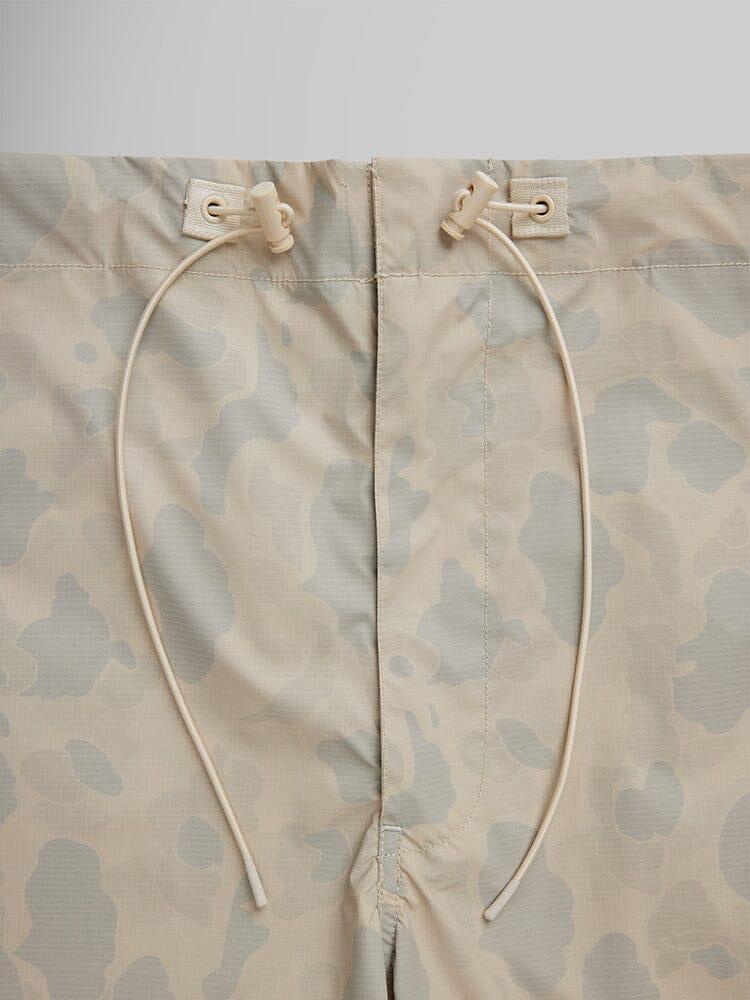 LIGHTWEIGHT PARACHUTE PANT (FROGSKIN) Product Image