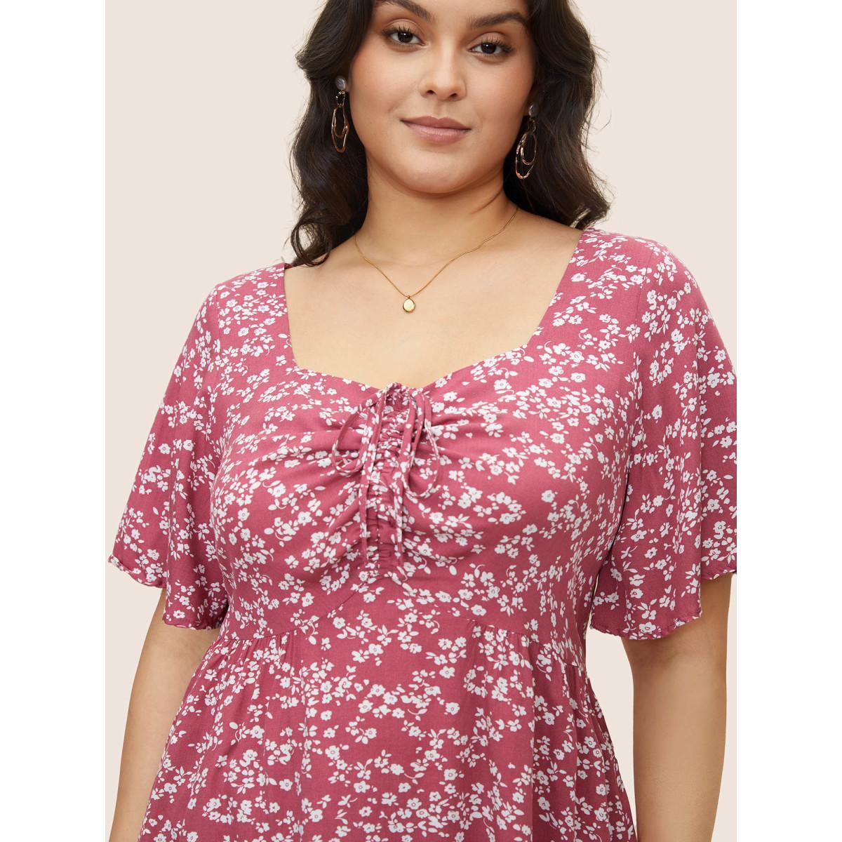 Plus Size RedViolet Ditsy Floral Heart Neckline Drawstring Tie Knot Blouse Women Elegant Short sleeve Heart neckline Everyday Blouses BloomChic 12/L Product Image