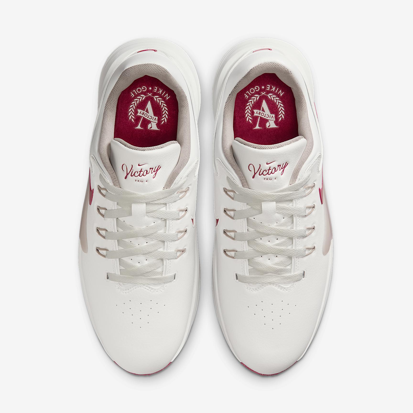 Nike Men's Victory Pro 4 Golf Shoes Product Image
