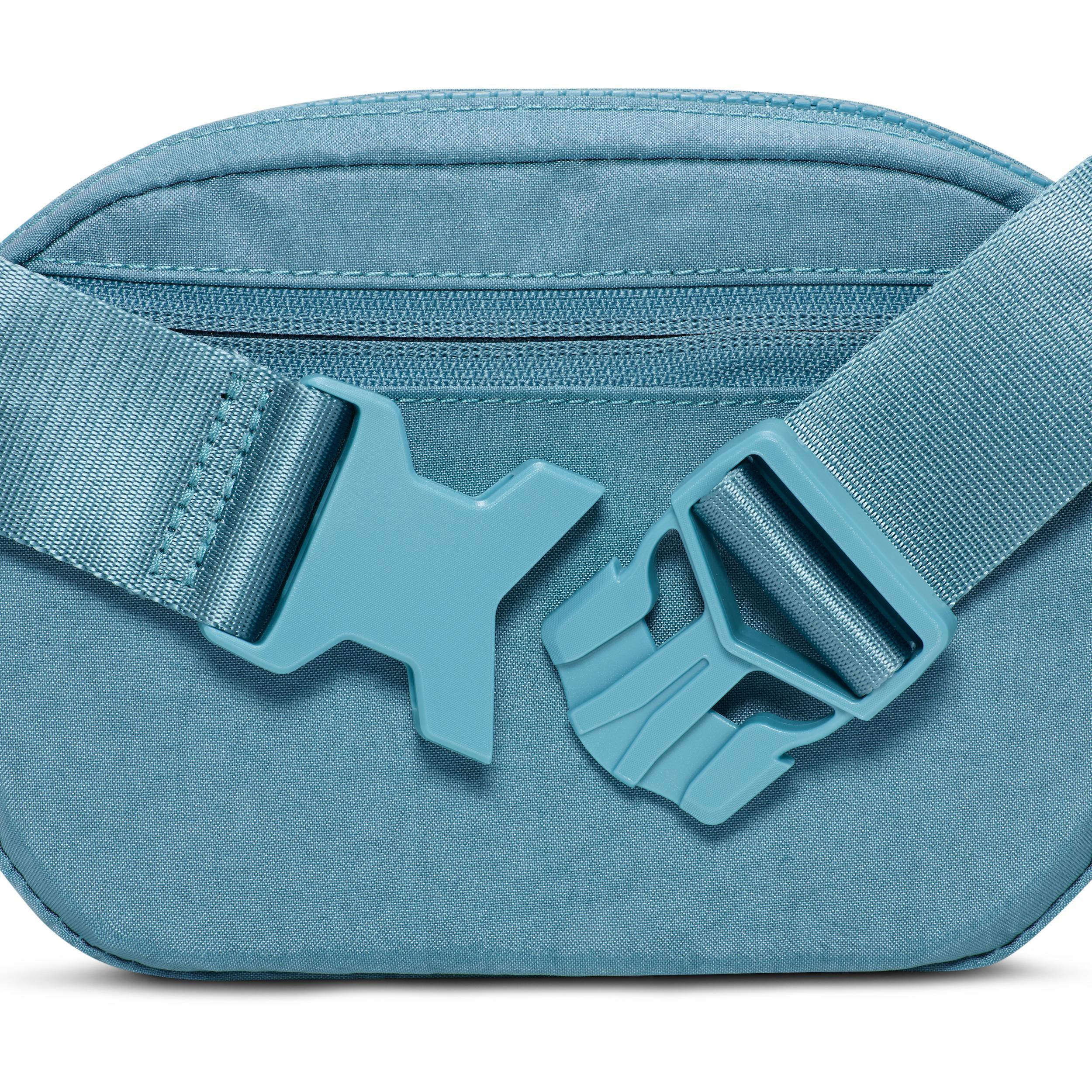 Nike Unisex Aura Crossbody Bag (2L) Product Image