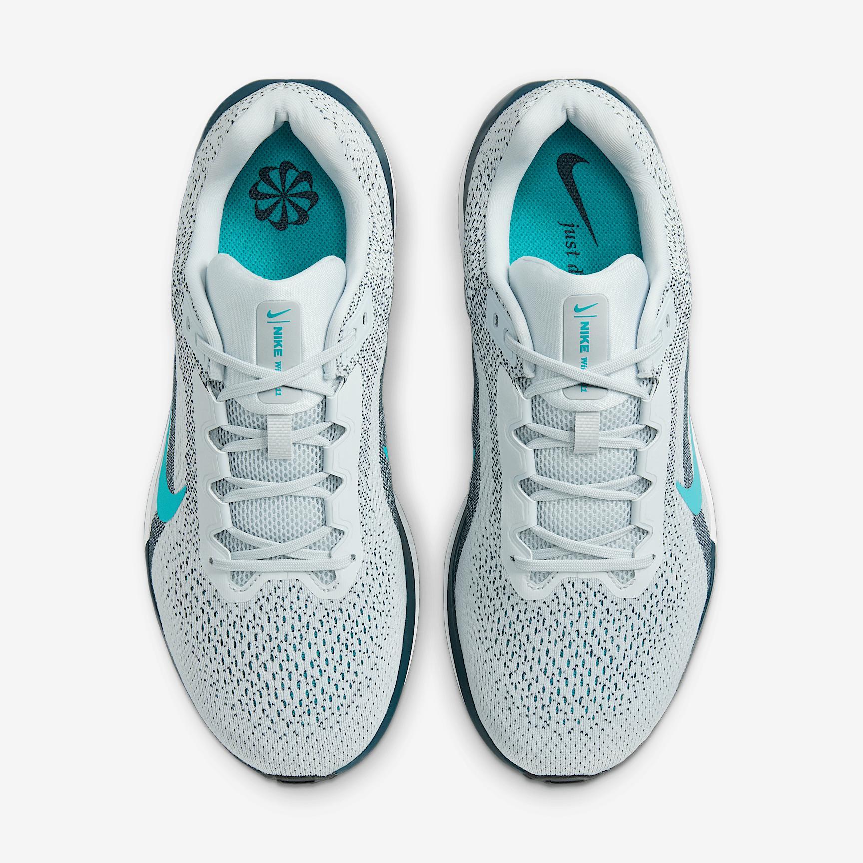 Nike Mens Winflo 11 Running Shoes (Extra Wide Width) Product Image
