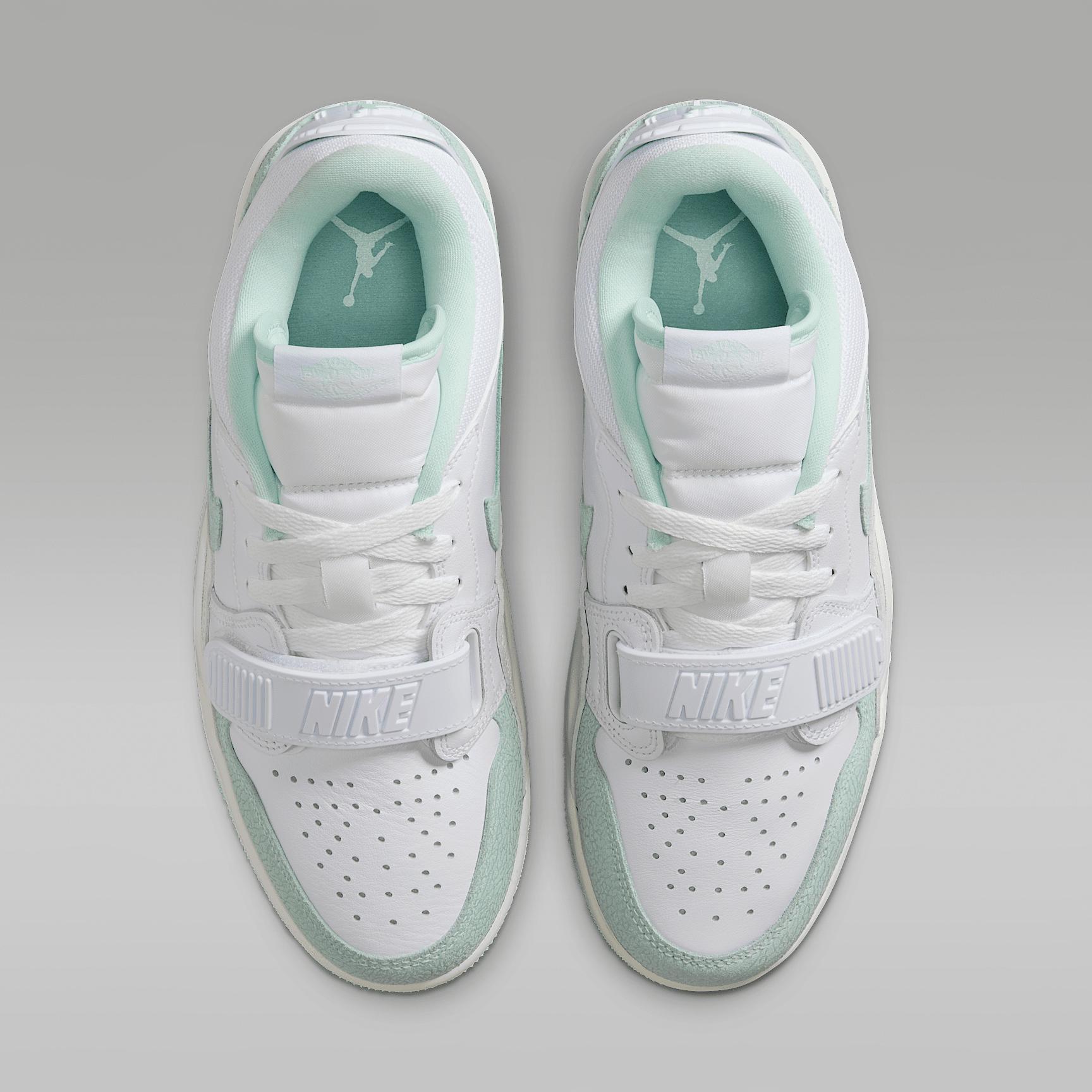 Air Jordan Legacy 312 Low Women's Shoes Product Image