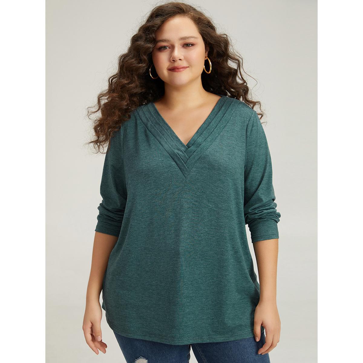 Plus Size Plain Heather Pleated V Neck T-shirt DarkGreen Women Casual Plain Plain V-neck Dailywear T-shirts BloomChic 30/6X Product Image