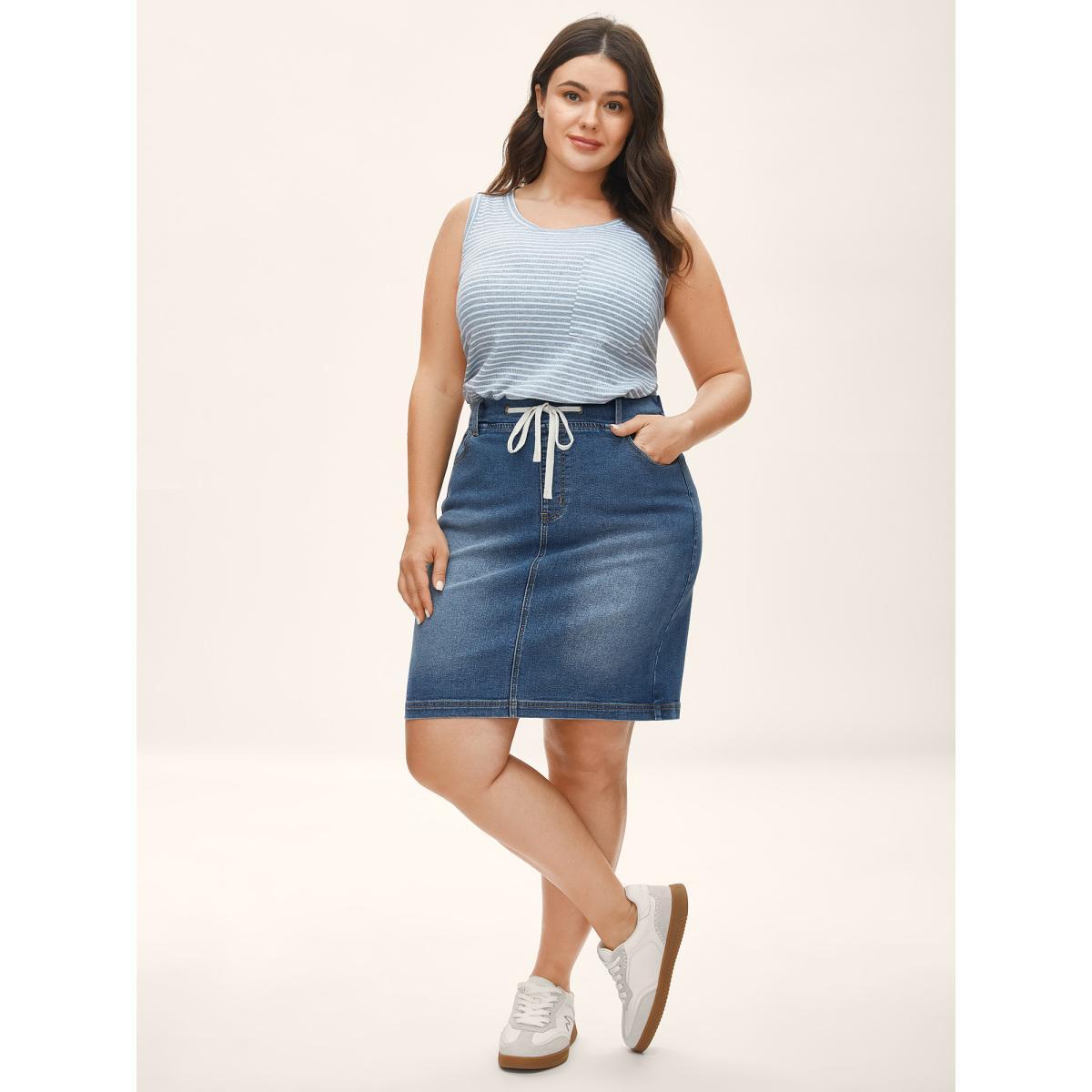 Plus Size Stretchy Waistband Pull-On Denim Skirt Women Darkindigo Everyday-Casual Medium stretch Medium Wash 26/4X Slanted pocket Casual Denim Skirts BloomChic Product Image