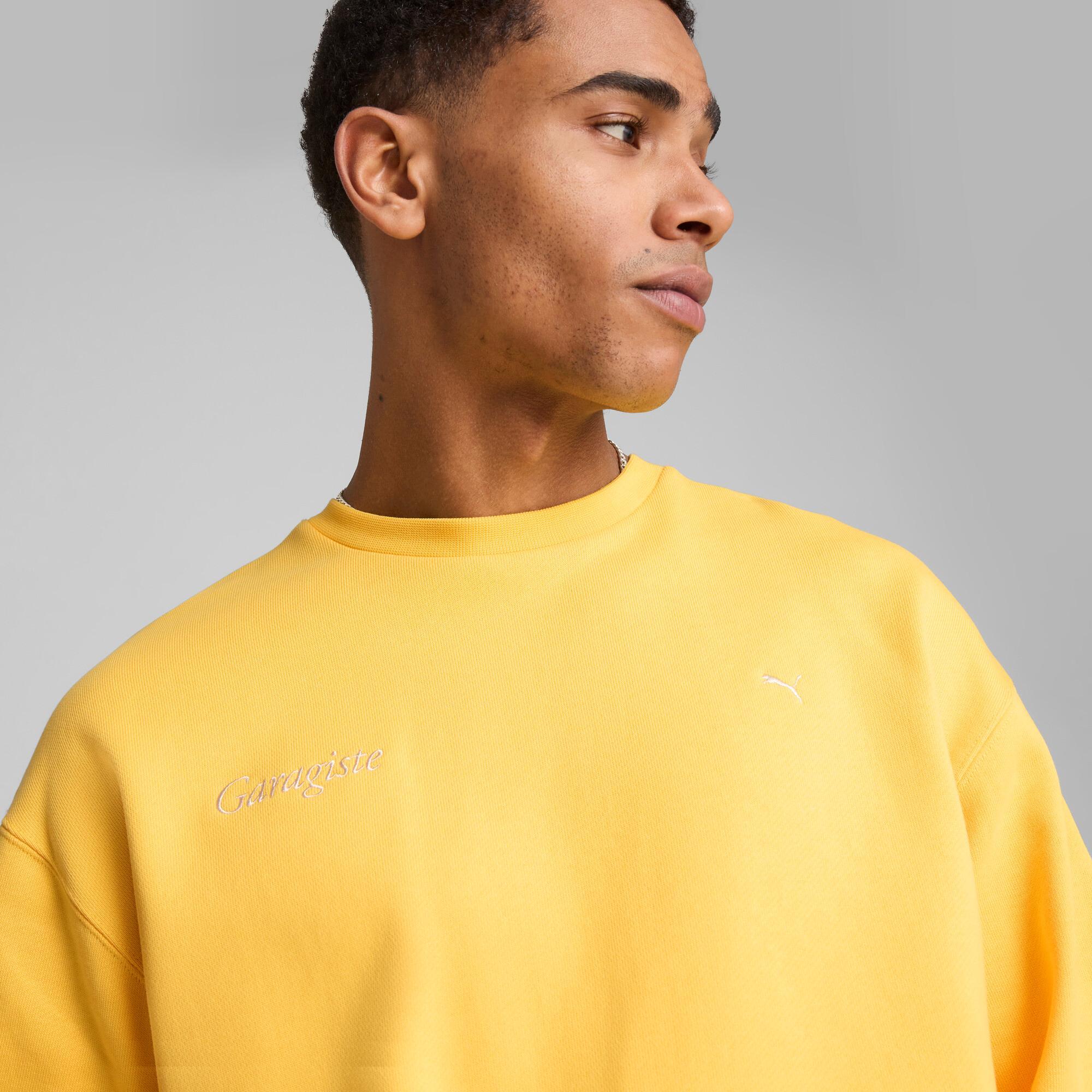MMQ Men's Graphic Crew Product Image
