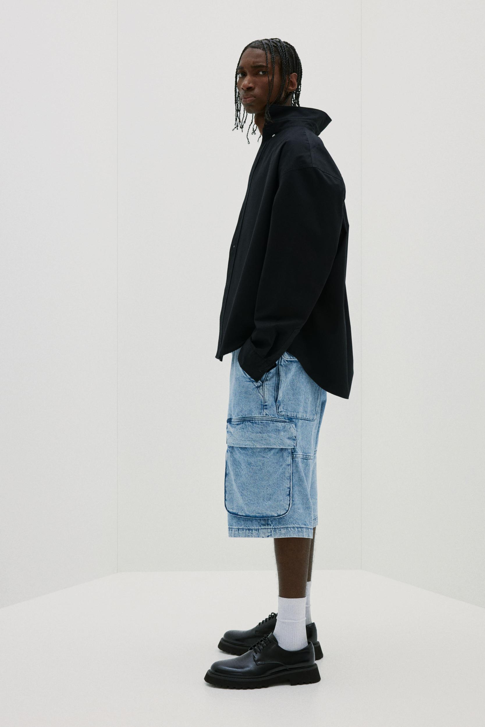 Loose Denim Cargo Shorts Product Image