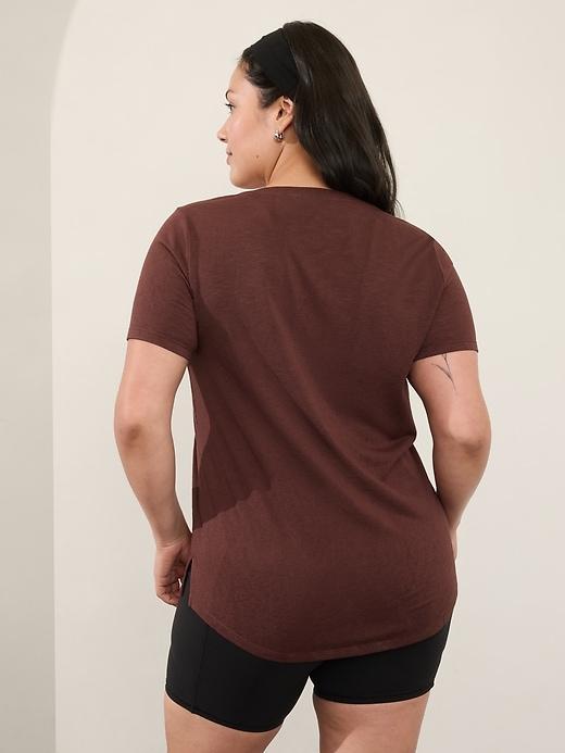 Breezy Scoop V Tee Product Image