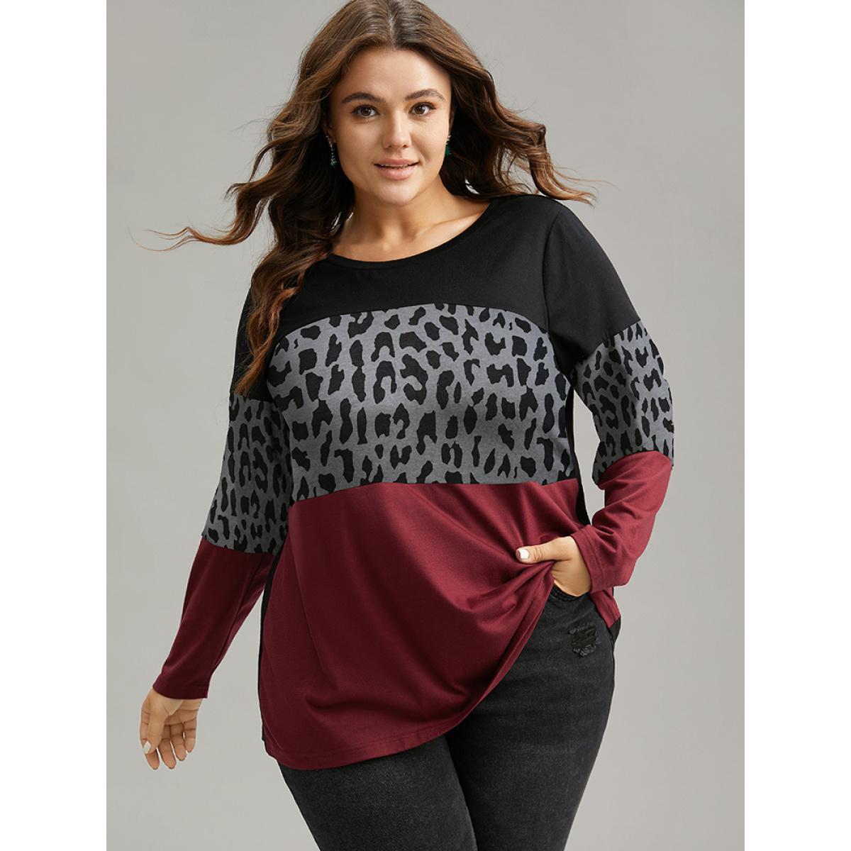 Plus Size Plaid Contrast Patchwork Round Neck T-shirt Multicolor Women Casual Contrast Plaid Round Neck Everyday T-shirts BloomChic 26/4X Product Image
