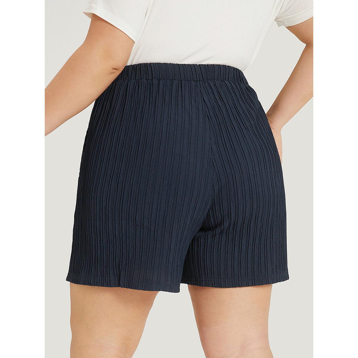 Plus Size Floral Embroidered Textured Stretchy Waist Shorts Women Midnight Casual Bodycon Everyday-Casual Shorts BloomChic 26/4X Product Image