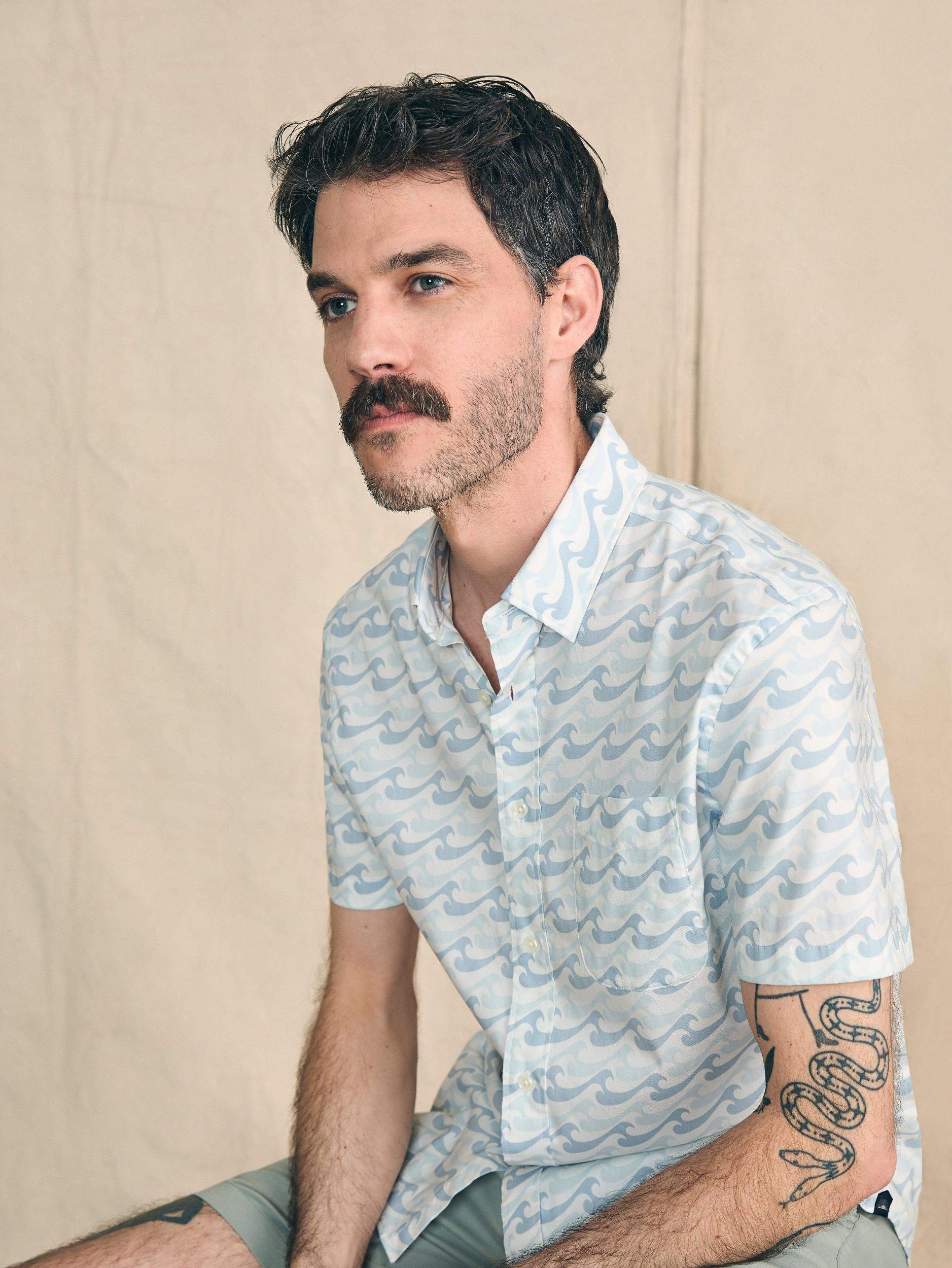Movement™ Short-Sleeve Shirt - Ivory Endless Peaks Male Product Image