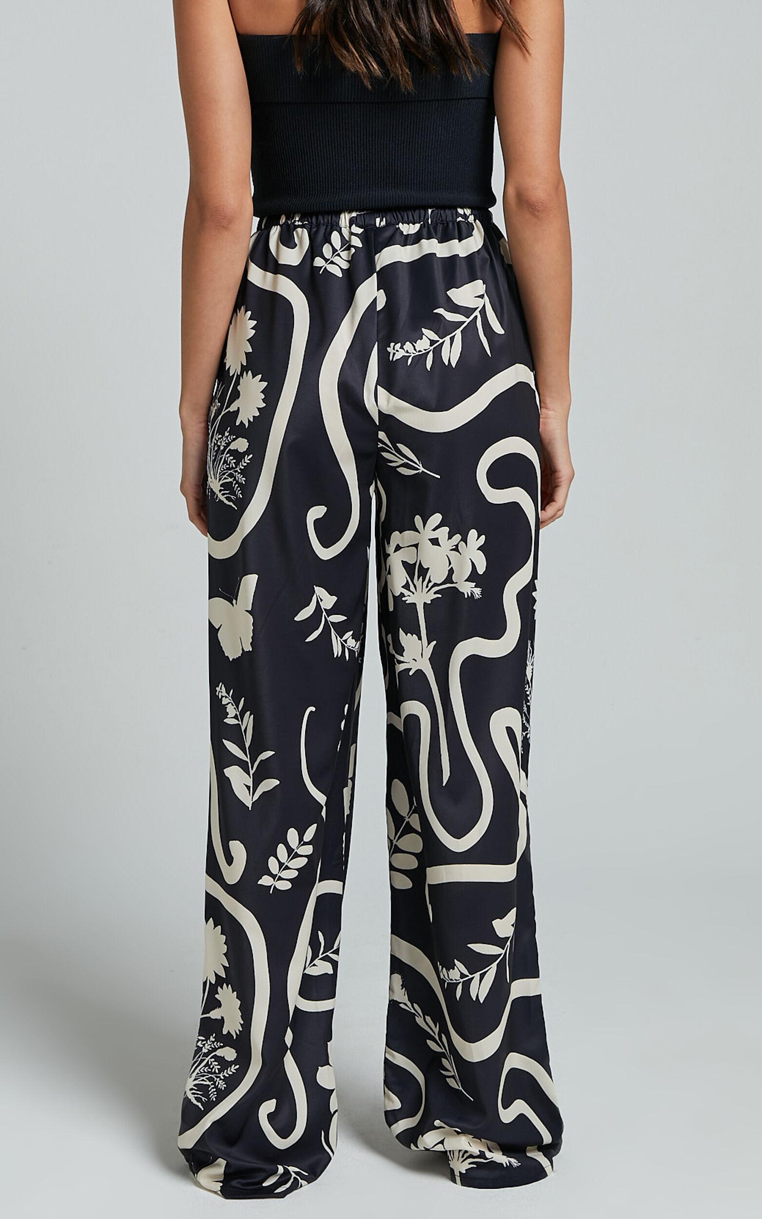 Runaway The Label - Leo Pant in Black/Sand Product Image