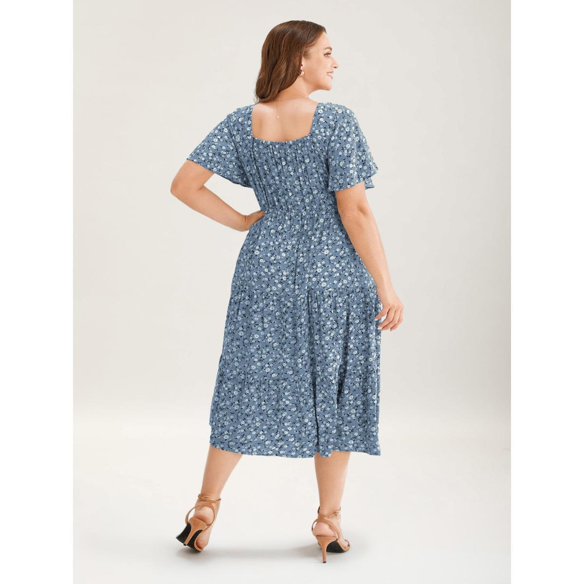 Plus Size Ditsy Floral Sweetheart Drawstring Pocket Tiered Dress Aegean Women Elegant Non V-neck Short sleeve Curvy Midi Dress BloomChic 28/5X Product Image