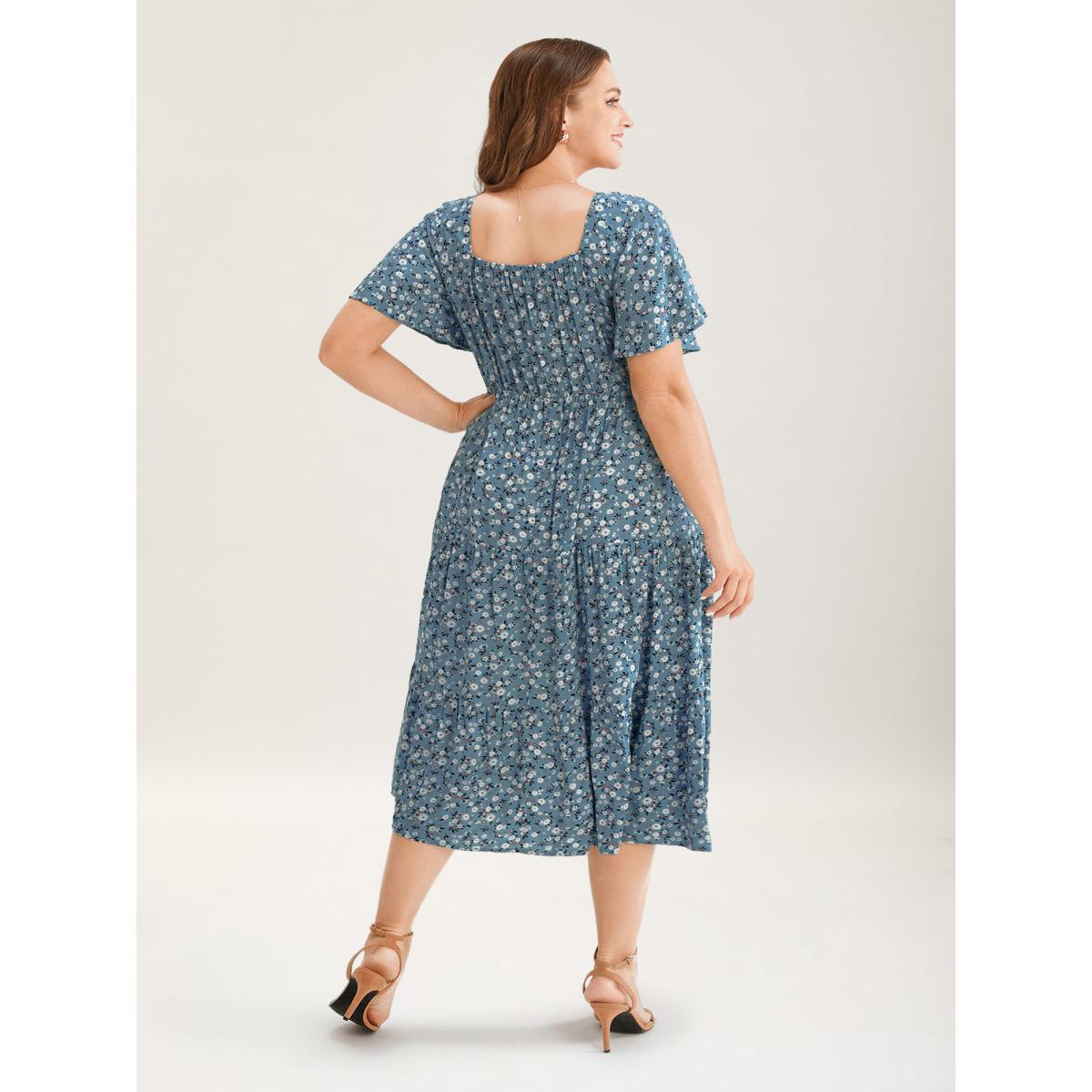 Plus Size Ditsy Floral Sweetheart Drawstring Pocket Tiered Dress Aegean Women Elegant Non V-neck Short sleeve Curvy Midi Dress BloomChic 30/6X Product Image
