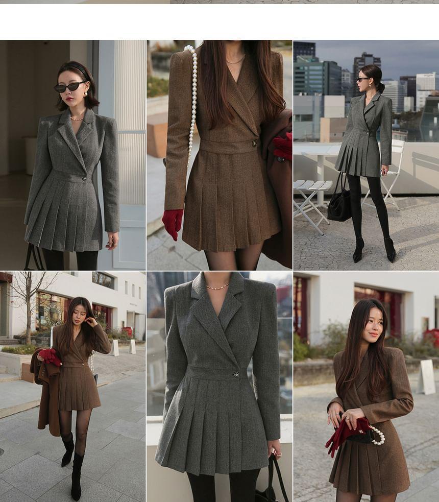 Long-Sleeve Notch Lapel Pleated Romper Product Image