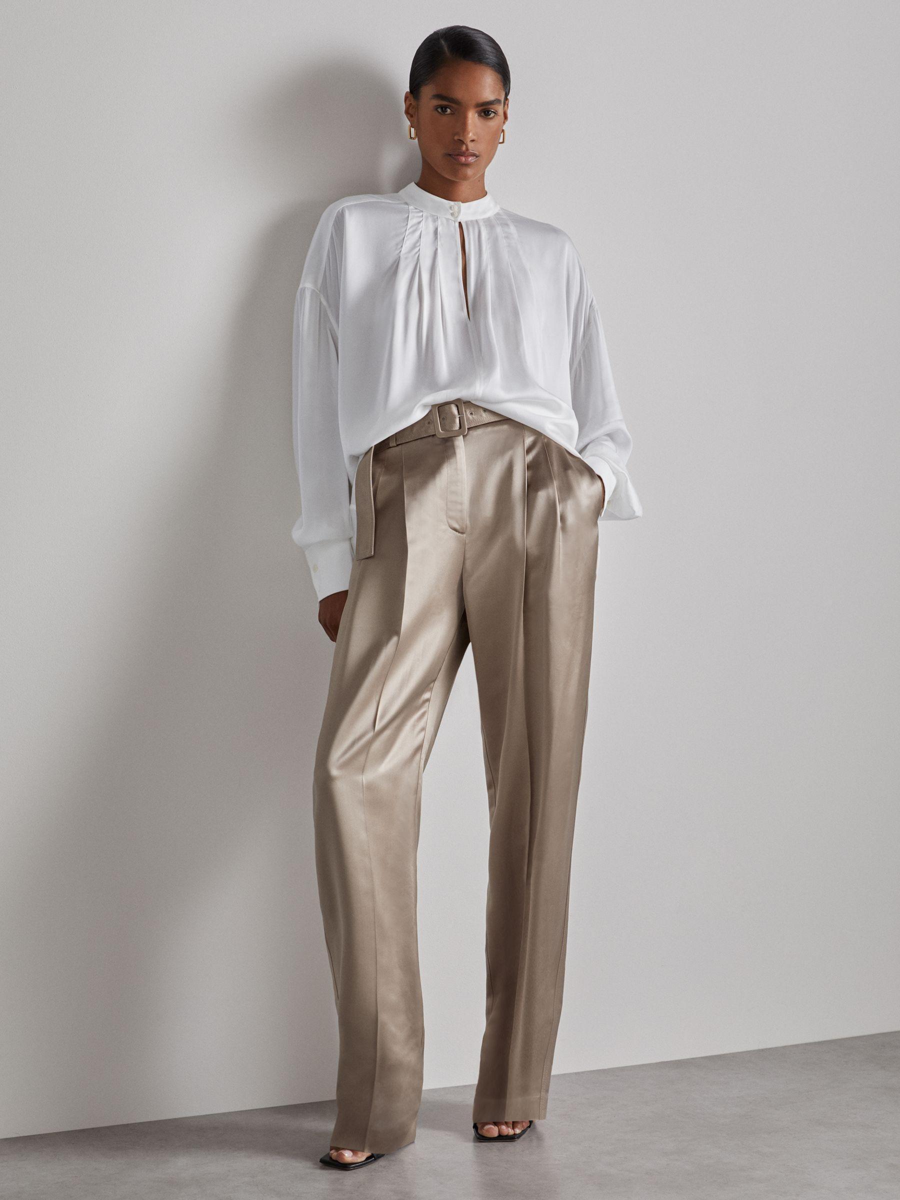 Atelier Keyhole-Neck Top in Off White Product Image