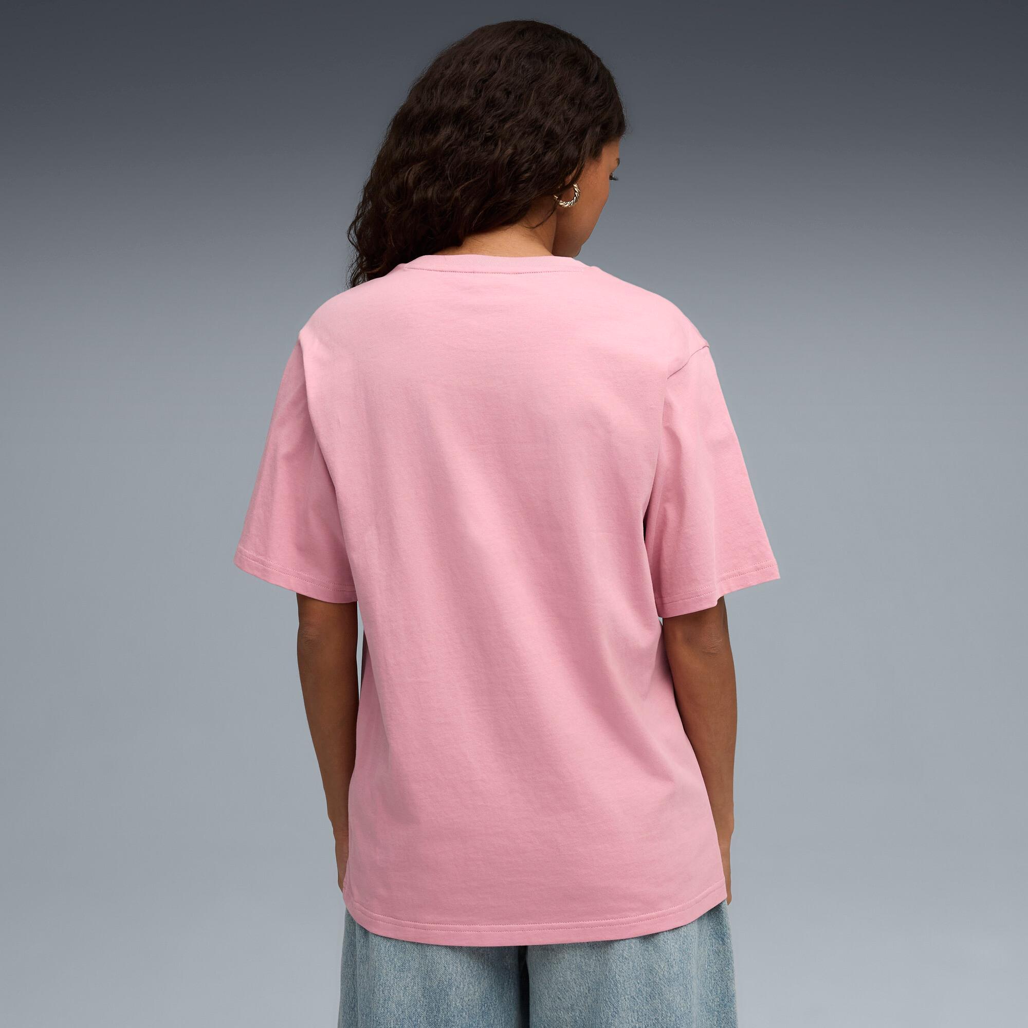 GRAPHIC Tee Women Product Image