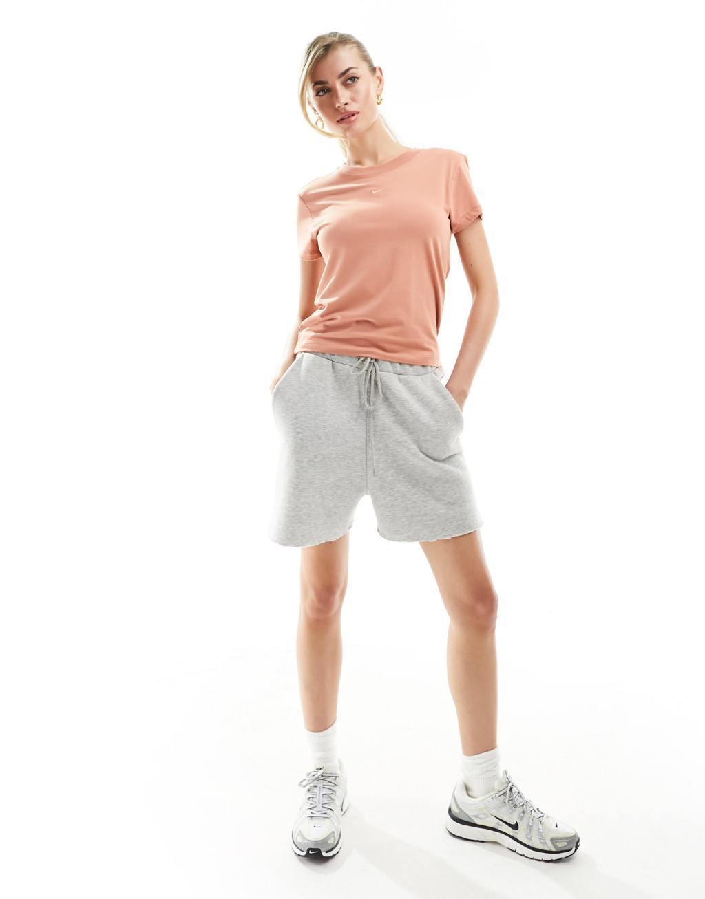 Nike Chill cropped t-shirt in orange Product Image