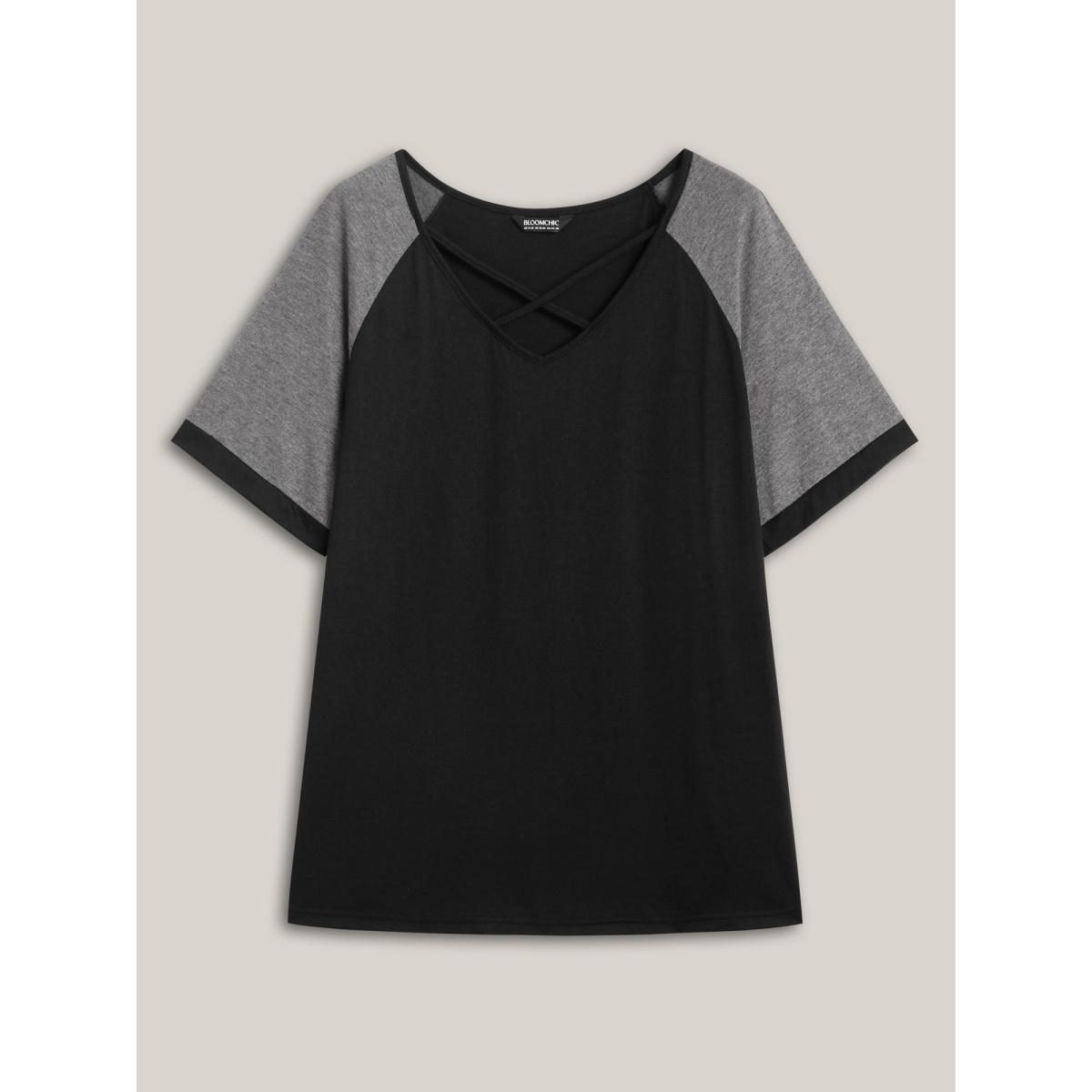 Plus Size Color Contrast Neck Cut-Out T-Blouse Black Women Casual Contrast V-neck Everyday T-shirts BloomChic 14-16/1X Product Image