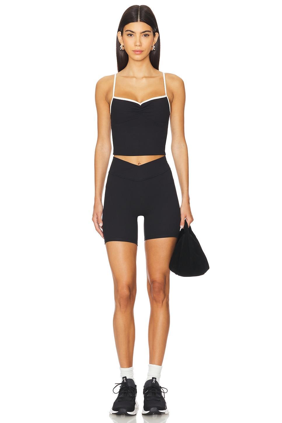 The V Short 437 Product Image