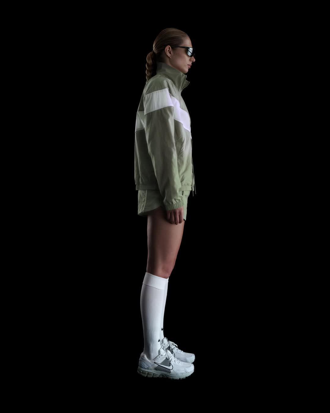 Nike Womens Windrunner Loose UV Woven Full-Zip Jacket Product Image