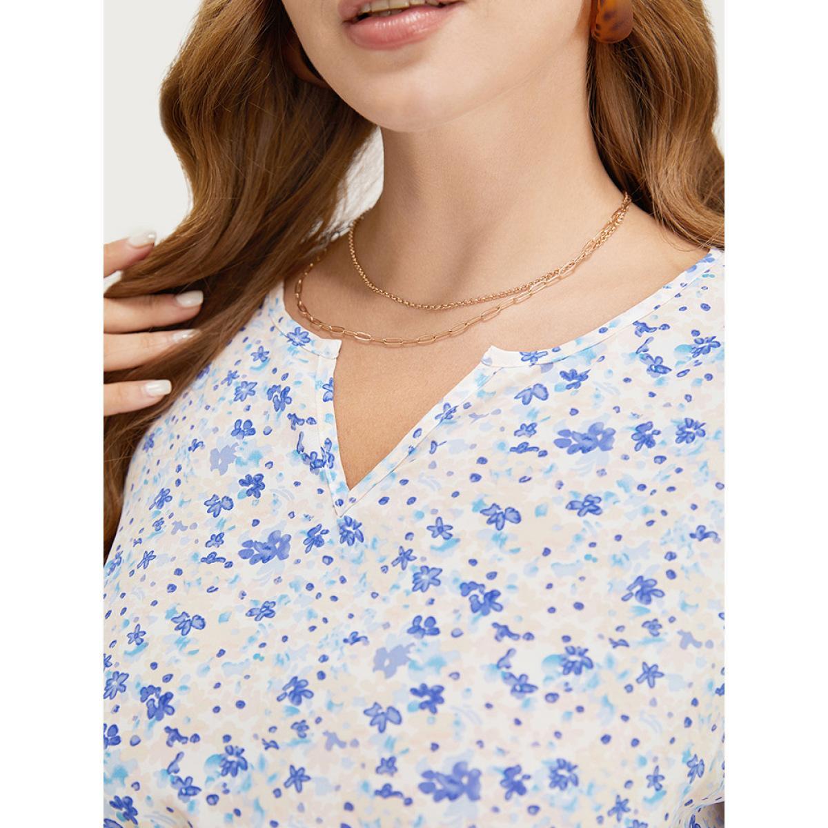 Plus Size MistyRose Ditsy Floral Notched Shirred Flutter Sleeve Blouse Women Elegant Short sleeve Notched collar Dailywear Blouses BloomChic 18-20/2X Product Image