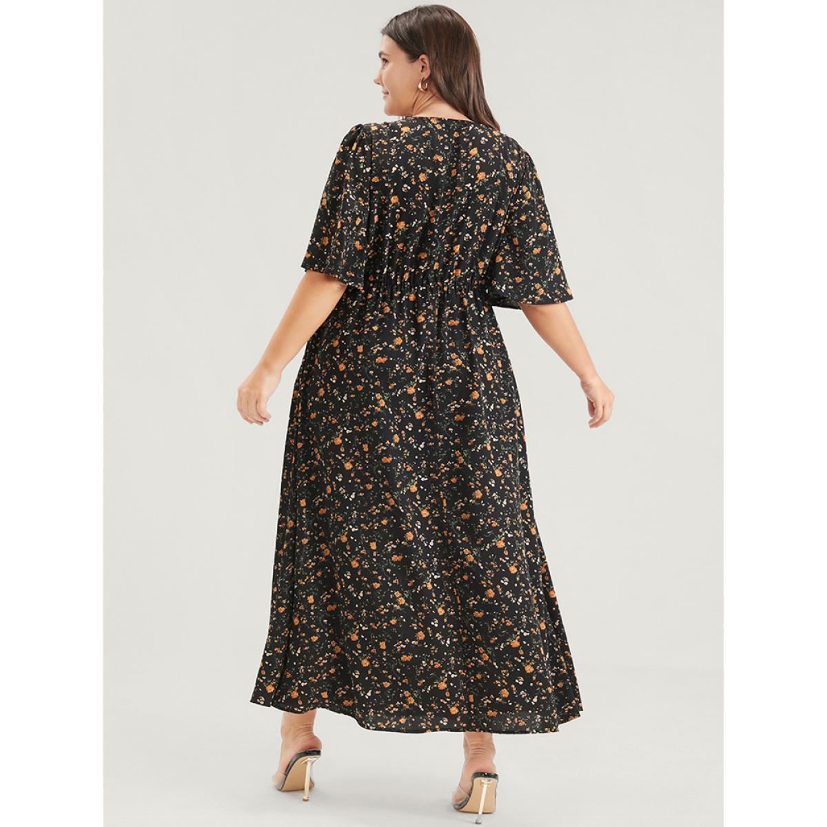 Plus Size Floral Print Split Pocket Wrap Button Ruffled Maxi Dress Black Women Elegant Printed V-neck Half Sleeve Curvy Maxi Dress BloomChic 22-24/3X Product Image