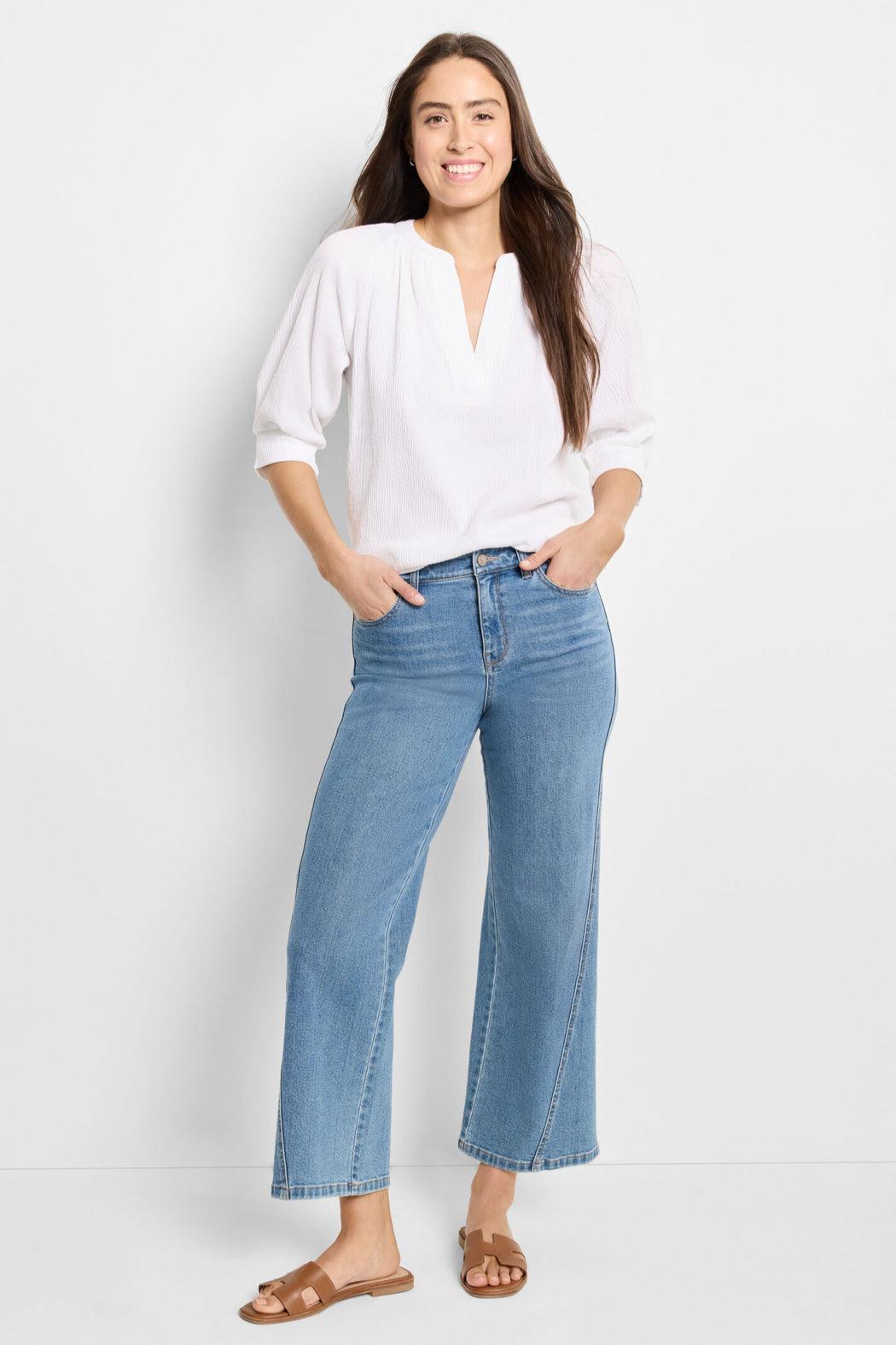 Crinkle Knit Cafe Top- Paper White Product Image