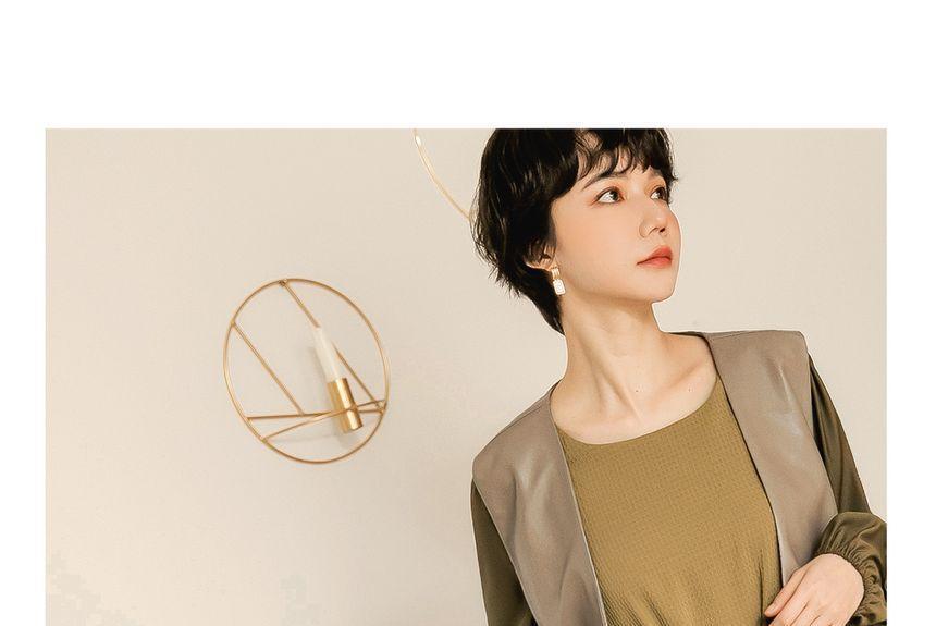 Long-Sleeve Square Neck Two Tone Midi Shift Dress Product Image
