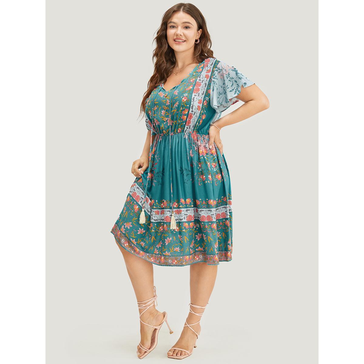 Plus Size Bandana Print Ruffle Sleeve Pocket Tie Neck Tassels Dress Emerald Women Vacation Tassels Tie Neck Short sleeve Curvy Knee Dress BloomChic 18-20/2X Product Image