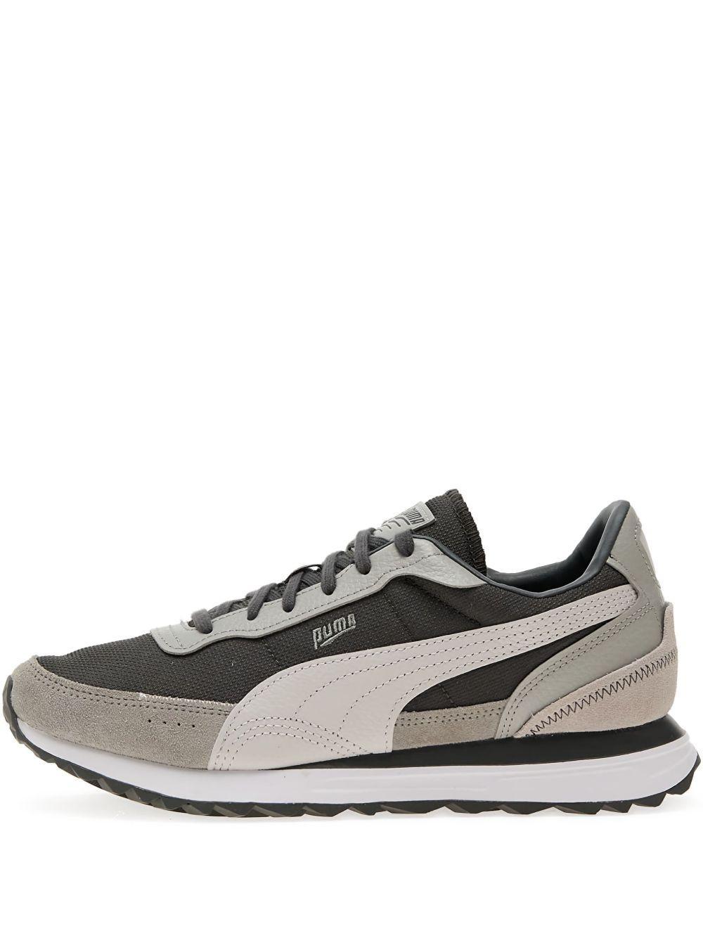 Road Rider sneakers Product Image