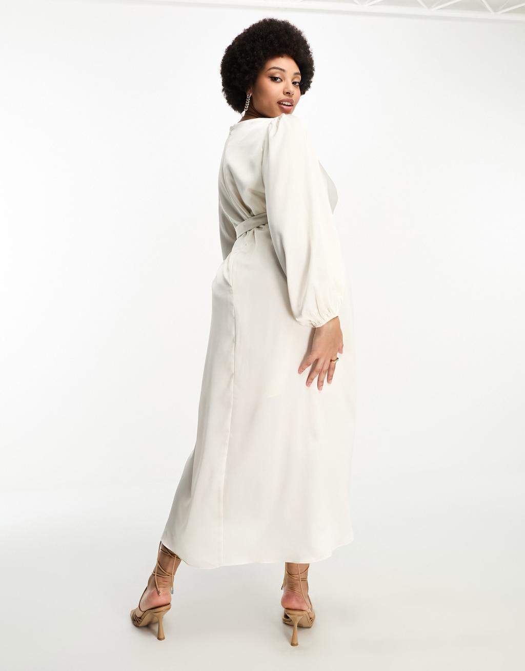 Ever New Curve satin wrap midi dress Product Image