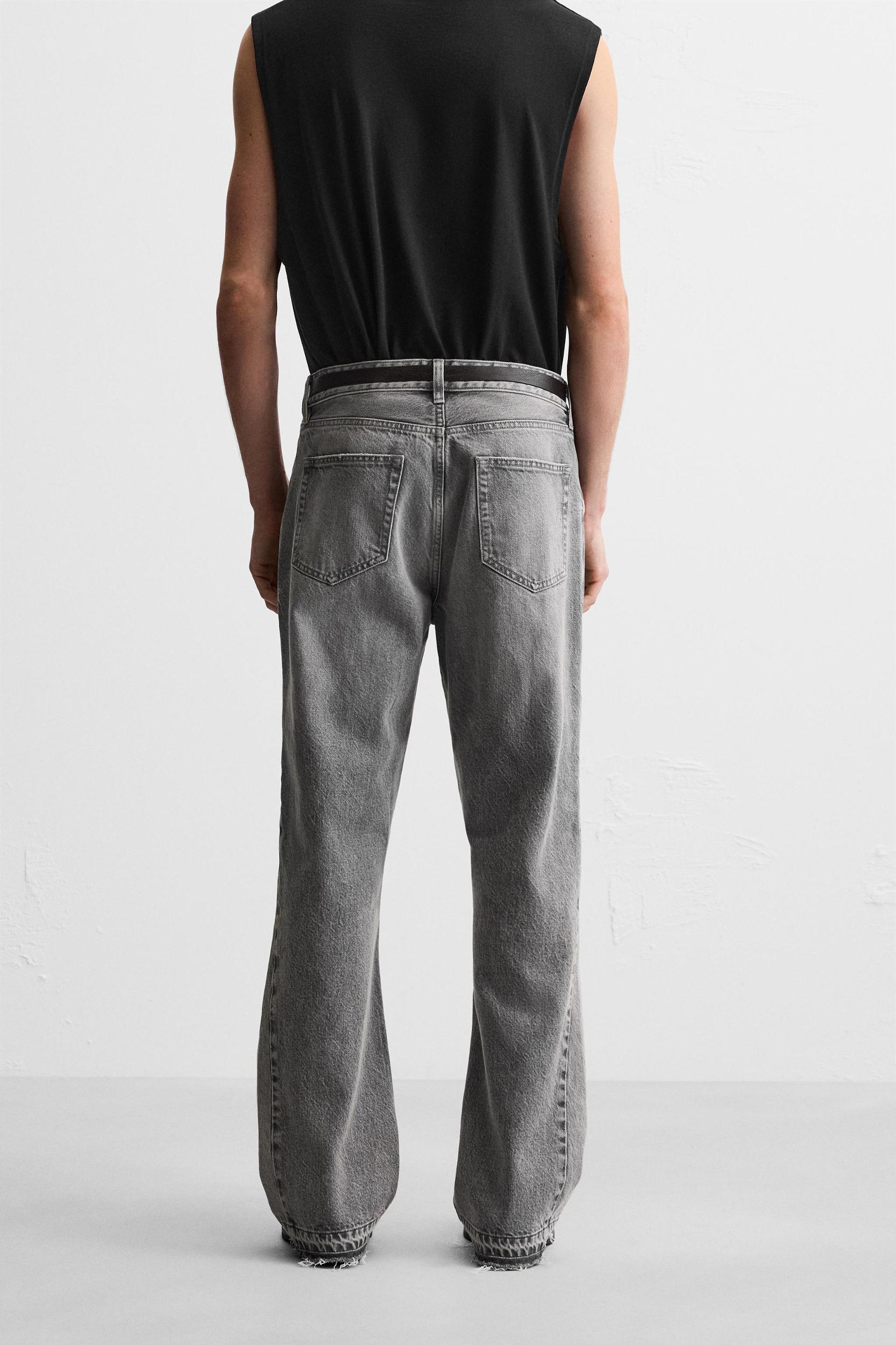 FLARE FIT JEANS Product Image