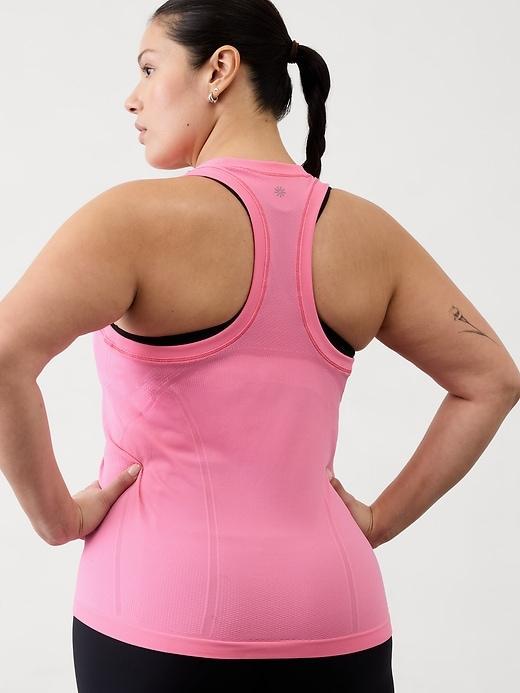 Momentum Seamless Tank Product Image