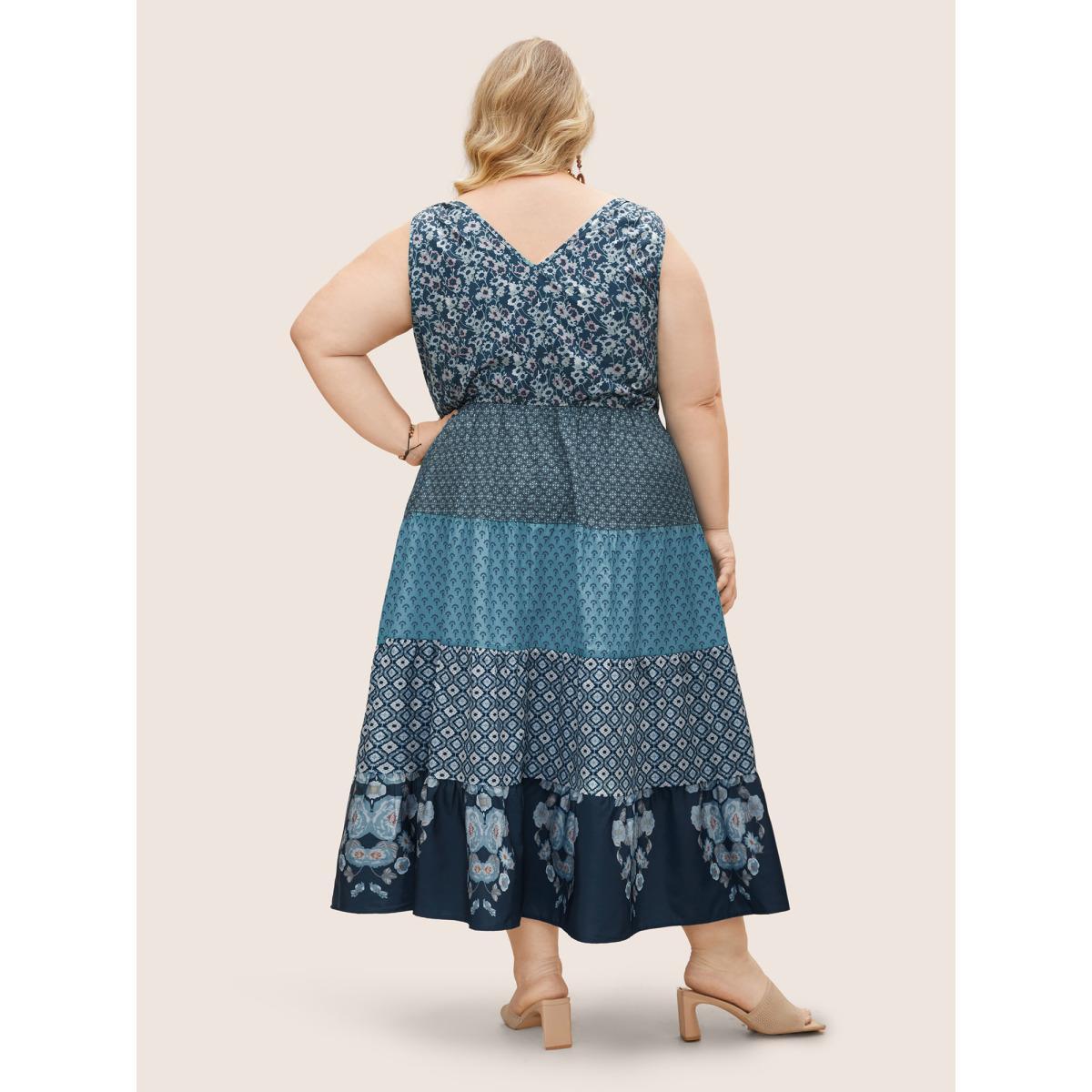 Plus Size Bandana Patchwork Floral Sleeveless Dress Aegean Women Resort Pleated V-neck Sleeveless Curvy BloomChic 12/L Product Image