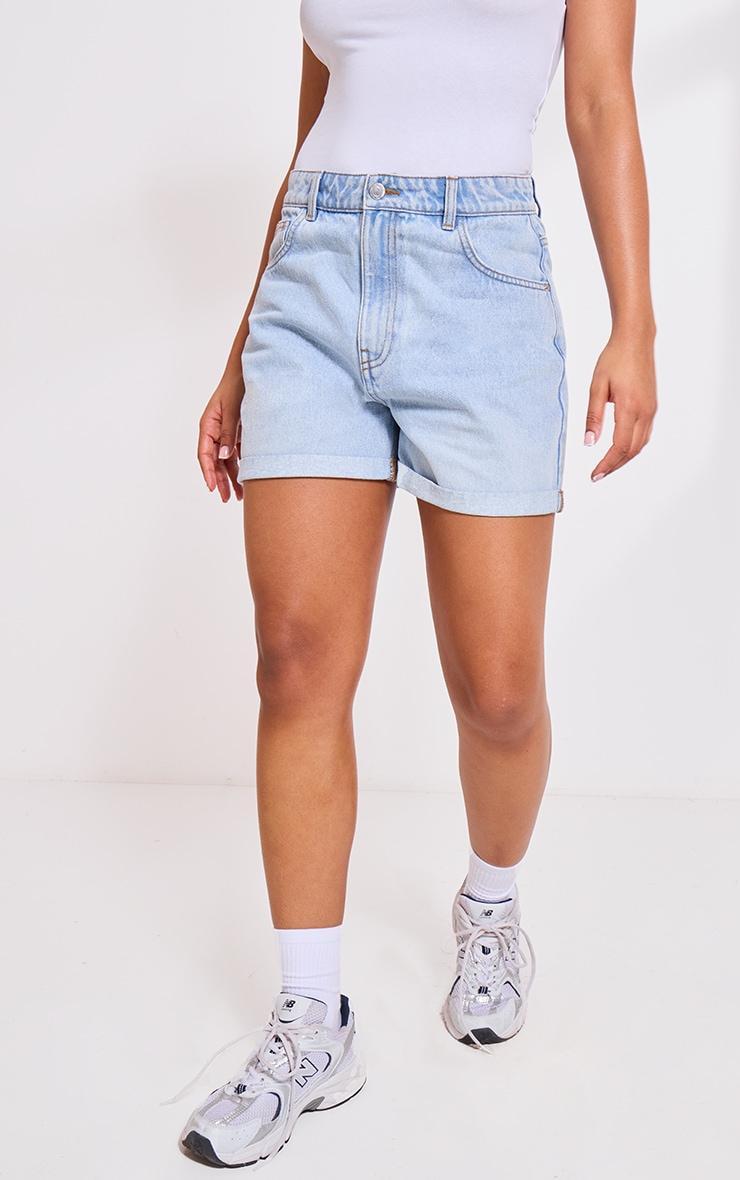 PRETTYLITTLETHING Light Blue Wash Turn Up Mom Denim Shorts Product Image