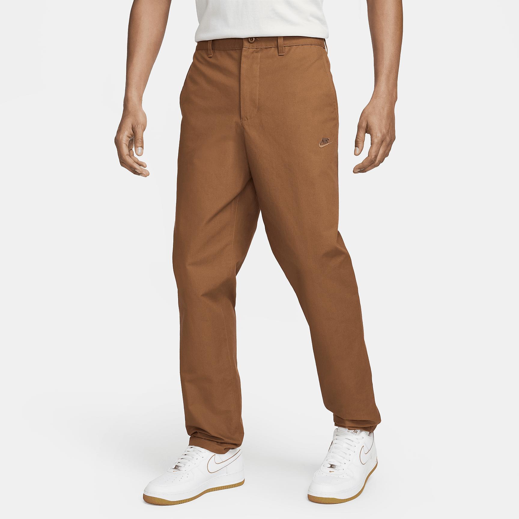 Nike Club Men's Chino Pants Product Image