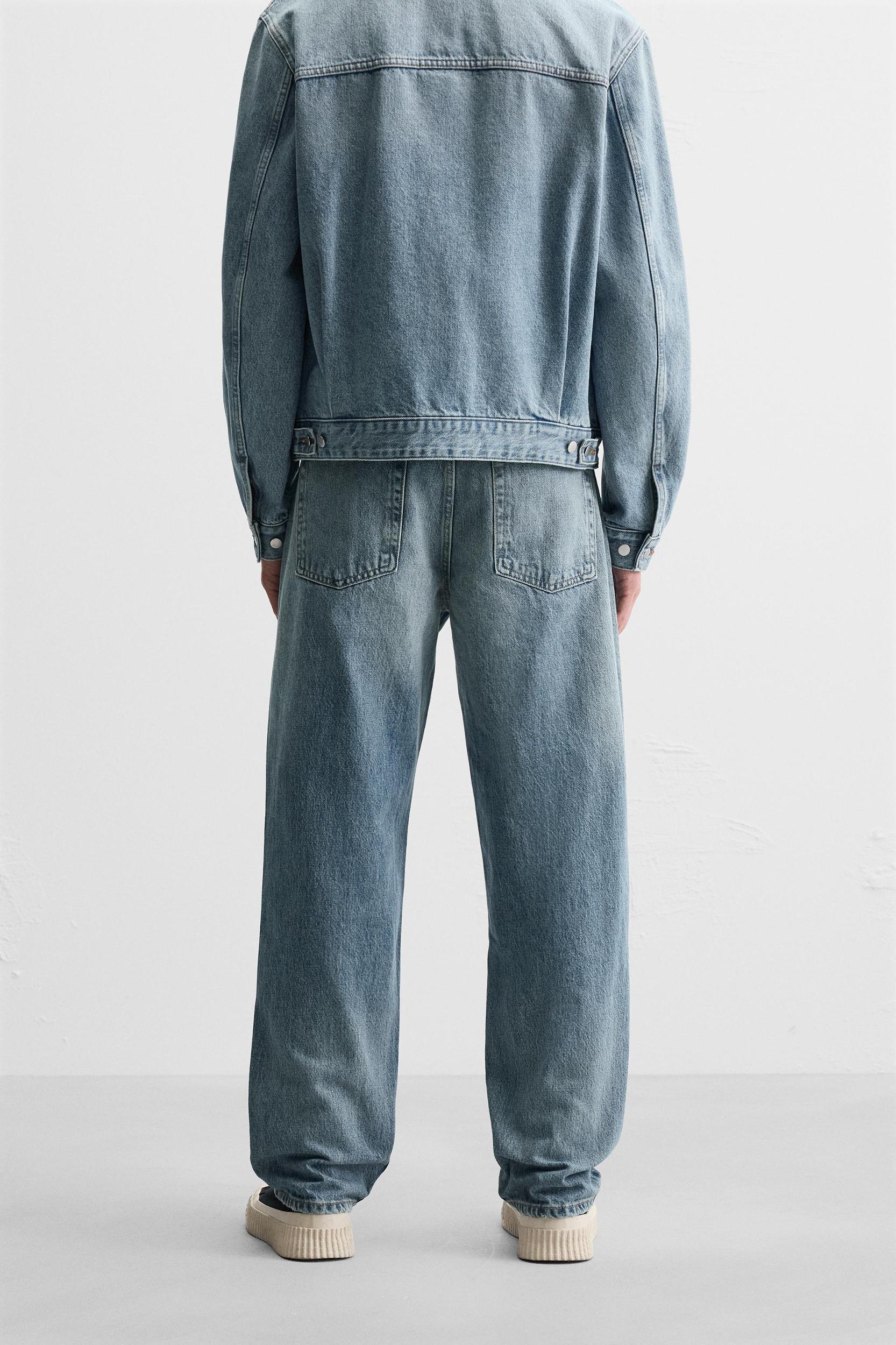STRAIGHT FIT JEANS Product Image