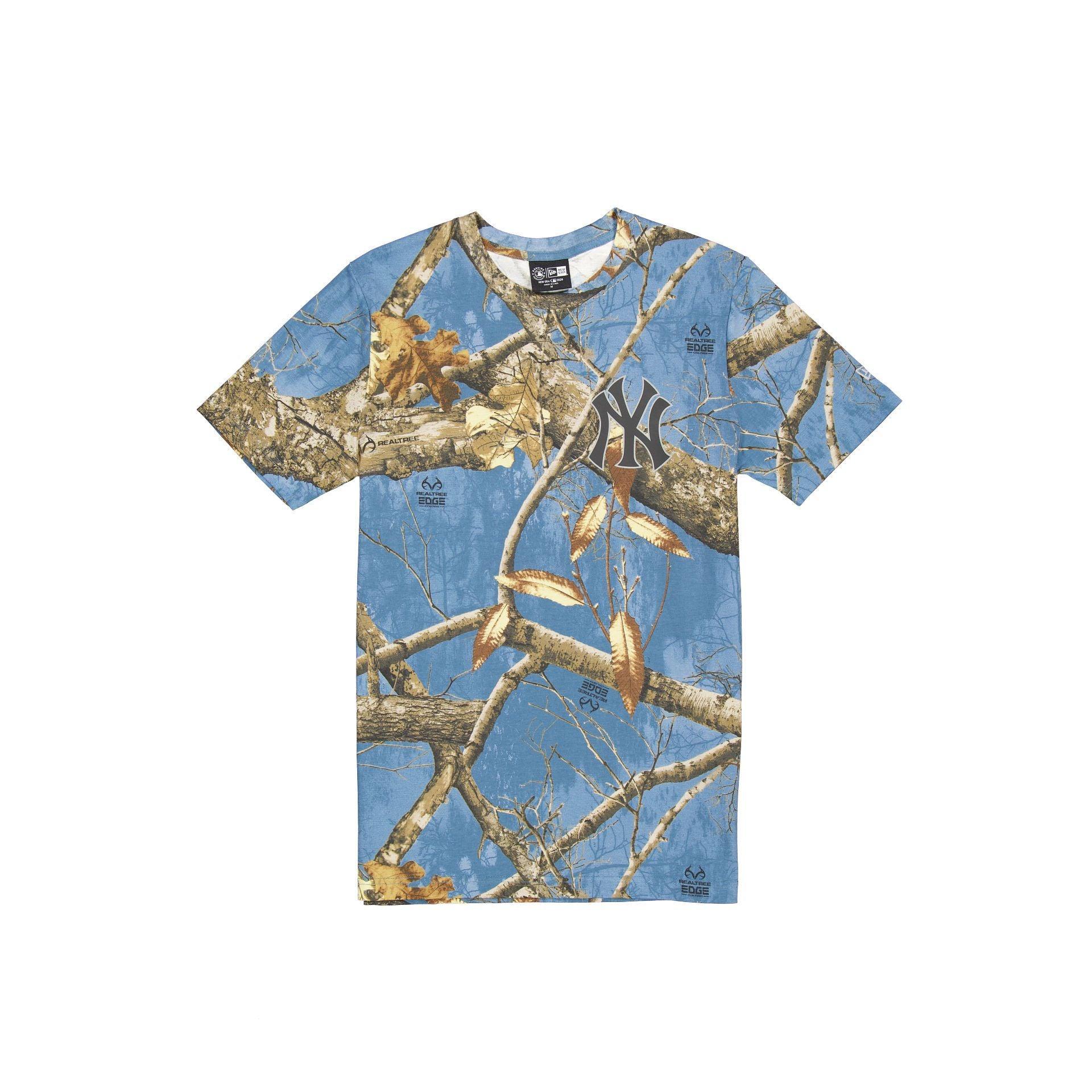 Boston Red Sox Realtree T-Shirt Male Product Image