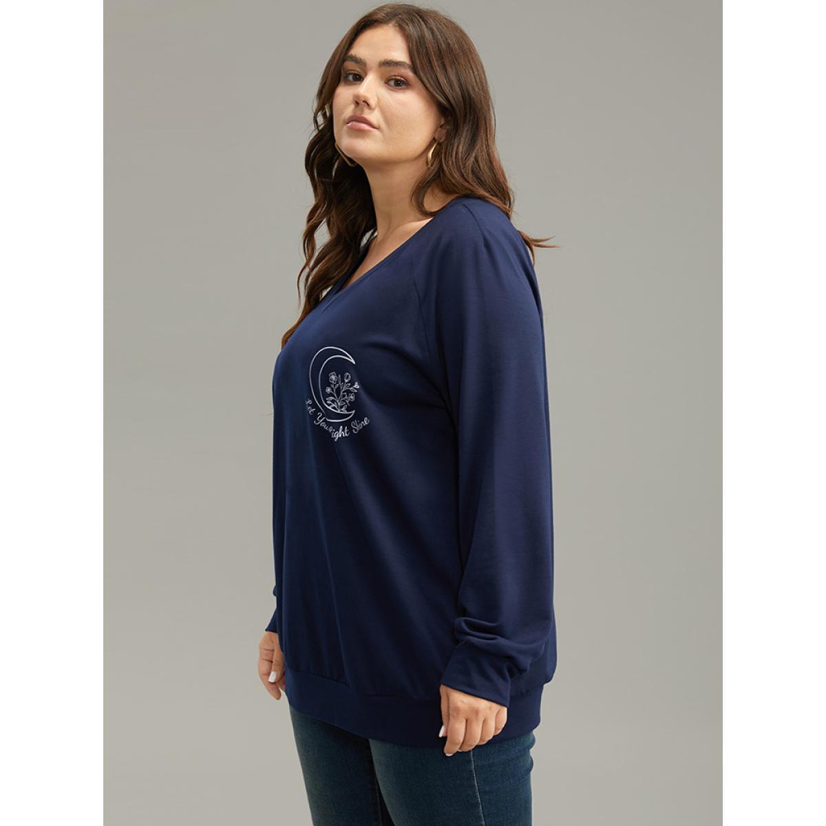 Plus Size Moon Print V Neck Raglan Sleeve Sweatshirt Women Indigo Casual Elastic cuffs Dailywear Sweatshirts BloomChic 22-24/3X Product Image