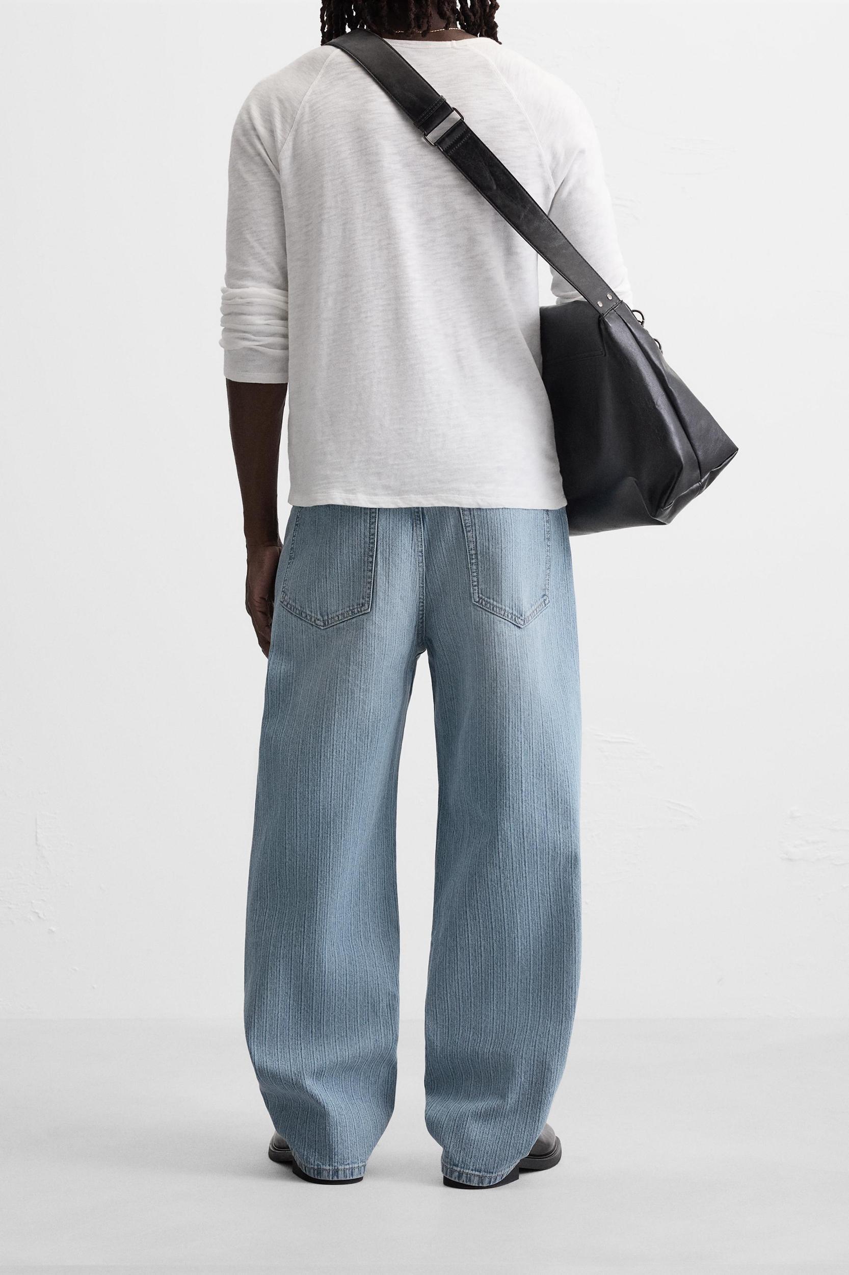 STRUCTURED RELAXED FIT JEANS Product Image