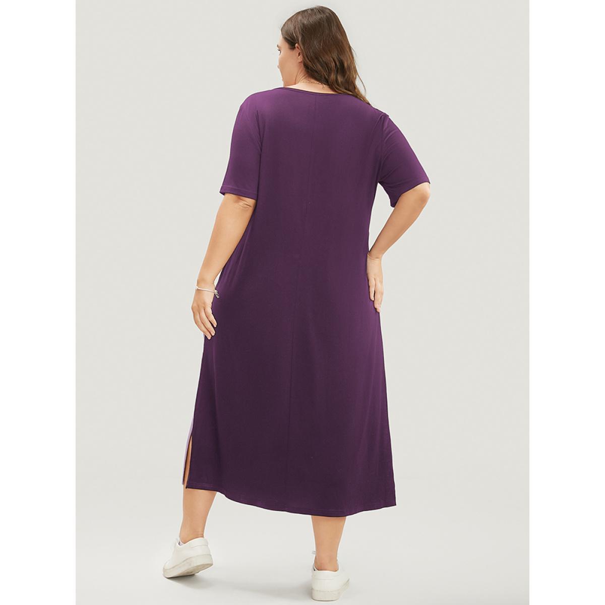 Plus Size Colorblock Contrast V Neck Pocket Split Hem Dress Eggplant Women Casual Contrast V-neck Short sleeve Curvy Midi Dress BloomChic 18-20/2X Product Image