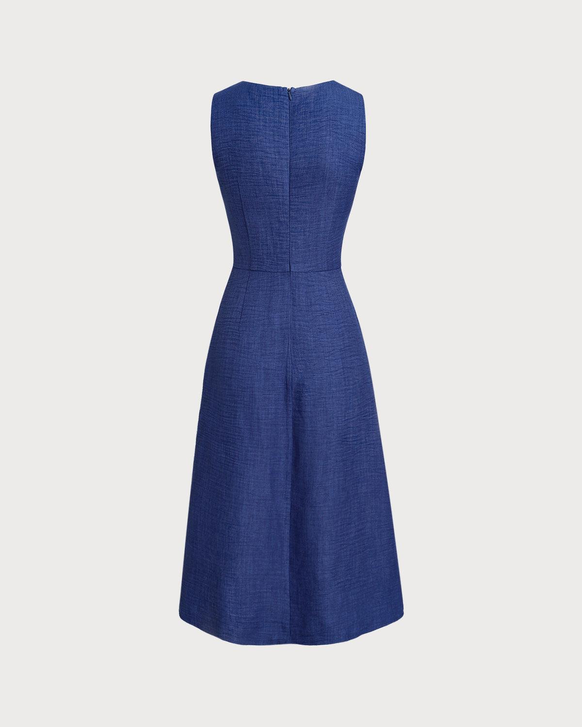 Blue Square Neck Pleated Sleeveless Midi Dress Product Image