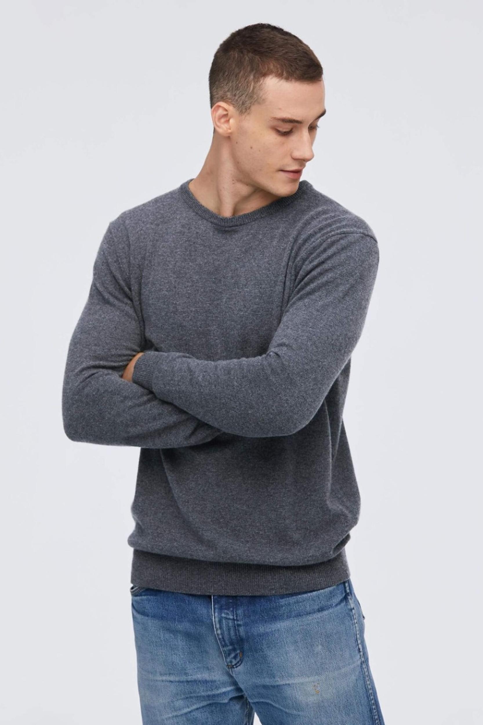Crew Neck  Classic  Soft Cashmere Sweater For Men Product Image