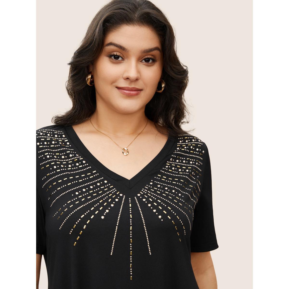 Plus Size V Neck Pocket Rhinestone Detailing T-shirt Black Women Elegant Rhinestone detailing V-neck Everyday T-shirts BloomChic 22-24/3X Product Image