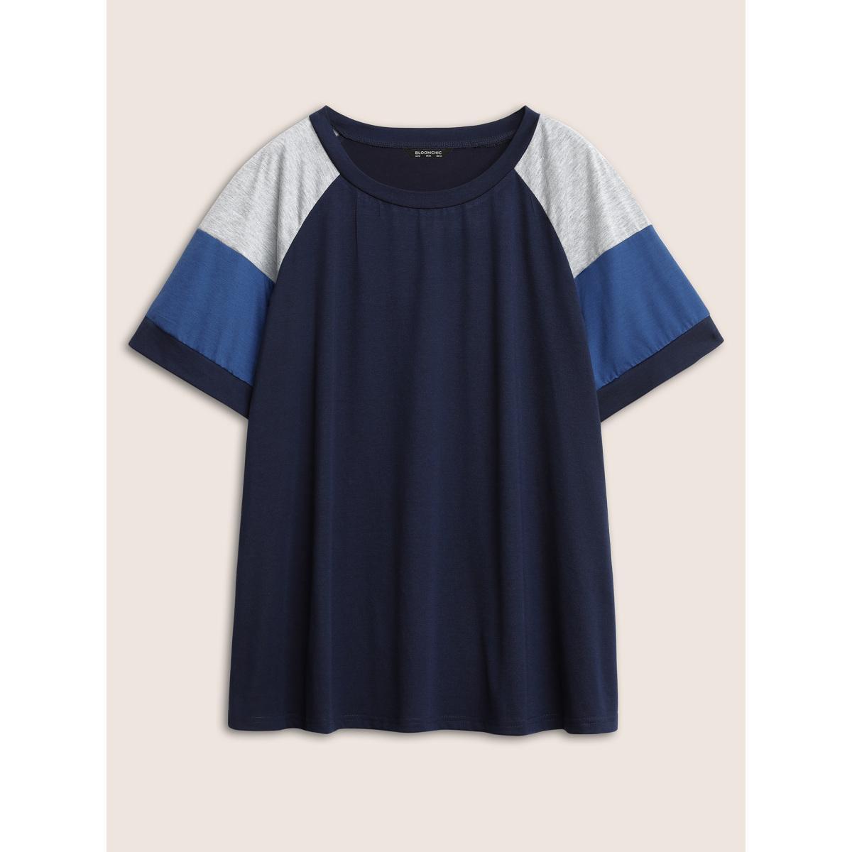 Plus Size Colorblock Contrast Crew Neck Raglan Sleeve T-shirt Indigo Women Casual Contrast Colorblock Everyday T-shirts BloomChic 30/6X Product Image
